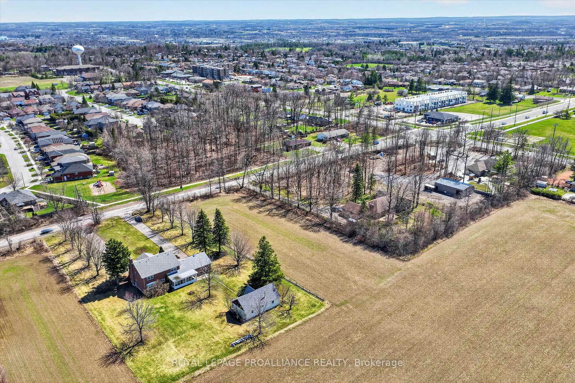 Photo 6 of 1281 Brealey Drive, Peterborough, Monaghan Ward 2 — HOMEH