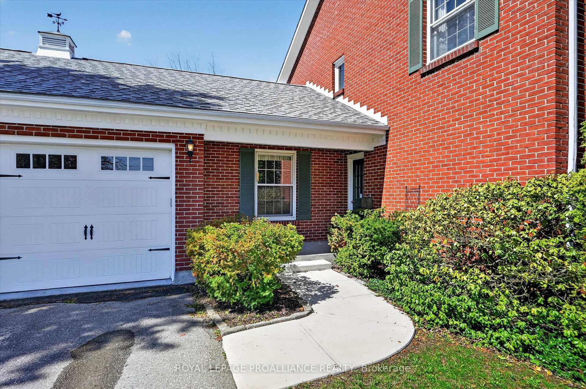 Photo 7 of 1285 Brealey Drive, Peterborough, Monaghan Ward 2 — HOMEH