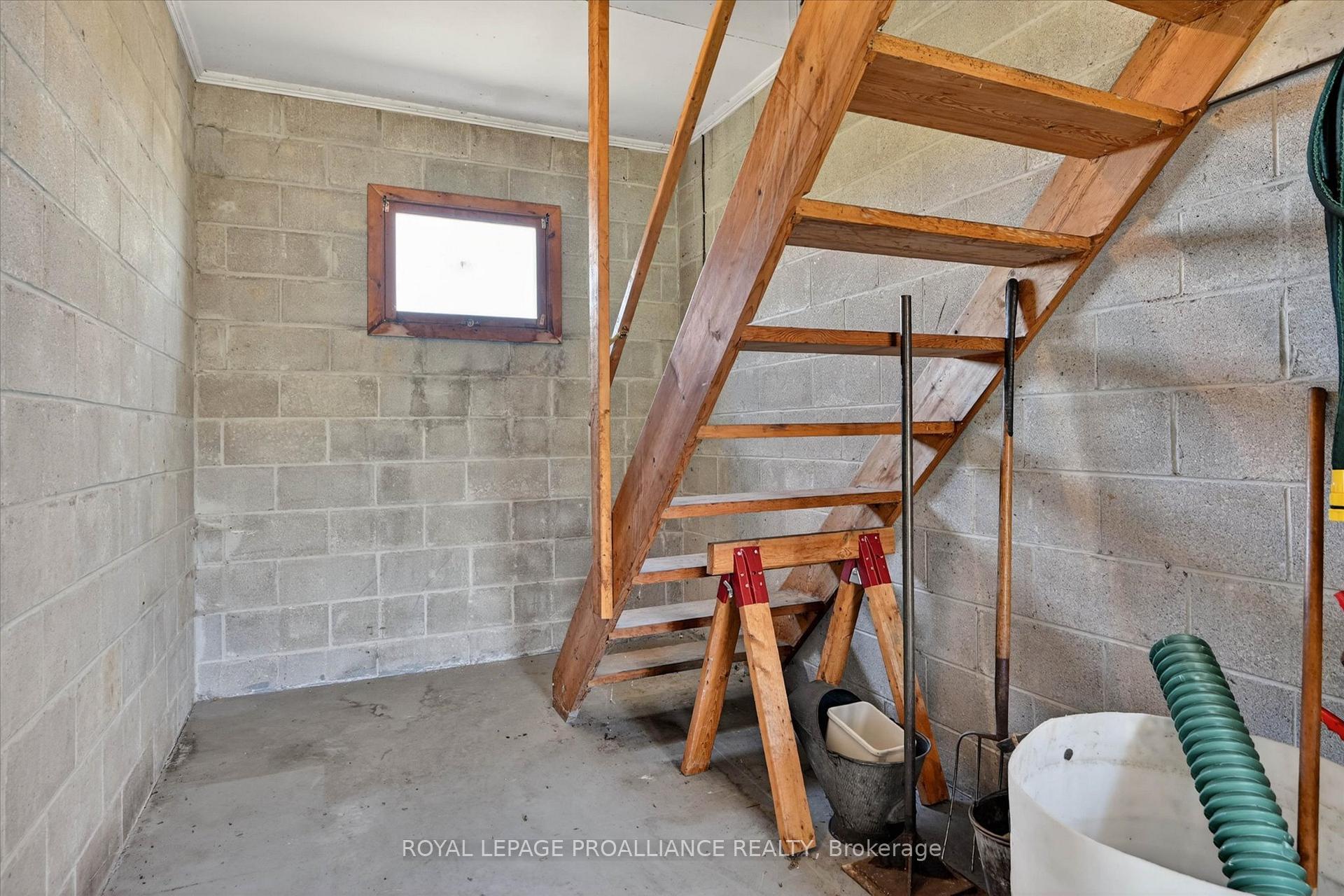 Photo 49 of 1285 Brealey Drive, Peterborough, Monaghan Ward 2 — HOMEH
