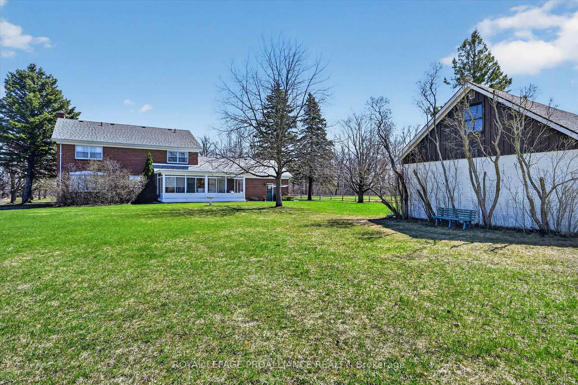 Photo 55 of 1285 Brealey Drive, Peterborough, Monaghan Ward 2 — HOMEH