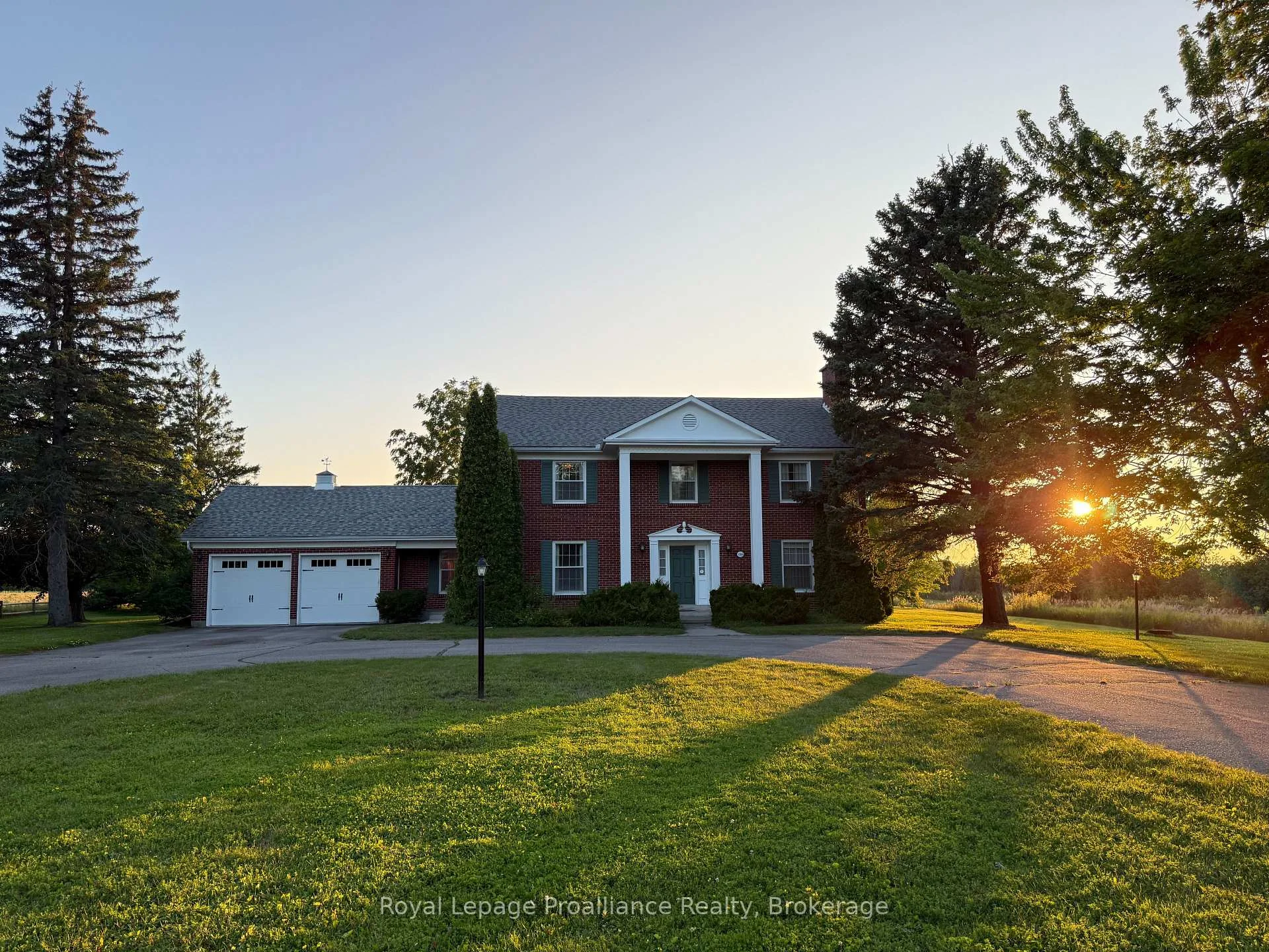 Photo 1 of 1285 Brealey Drive, Peterborough, Monaghan Ward 2 — HOMEH