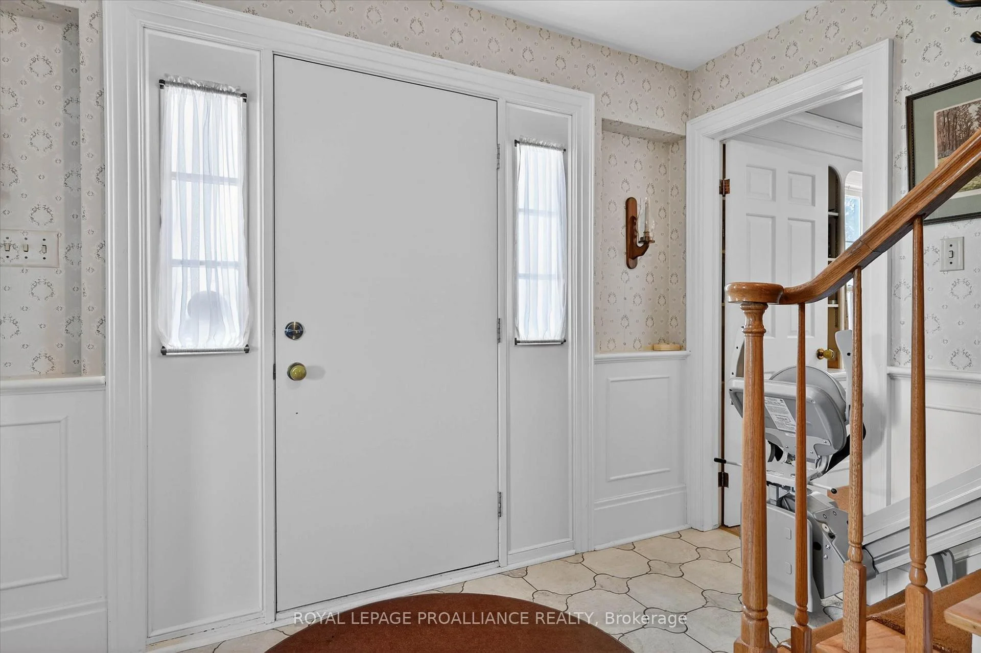 Photo 9 of 1285 Brealey Drive, Peterborough, Monaghan Ward 2 — HOMEH