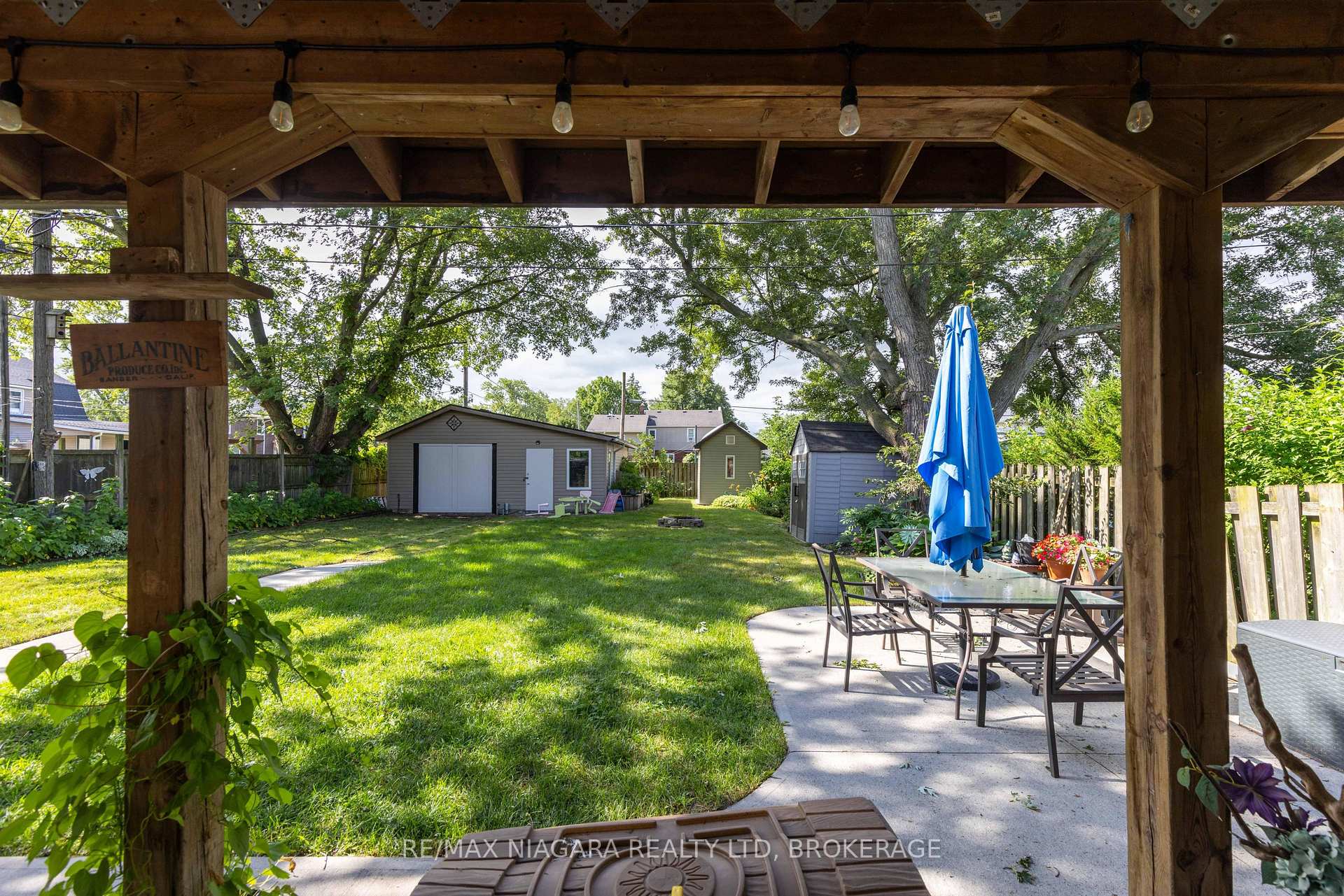 Photo 21 of 93 First Street, Welland, Lincoln/Crowland — HOMEH