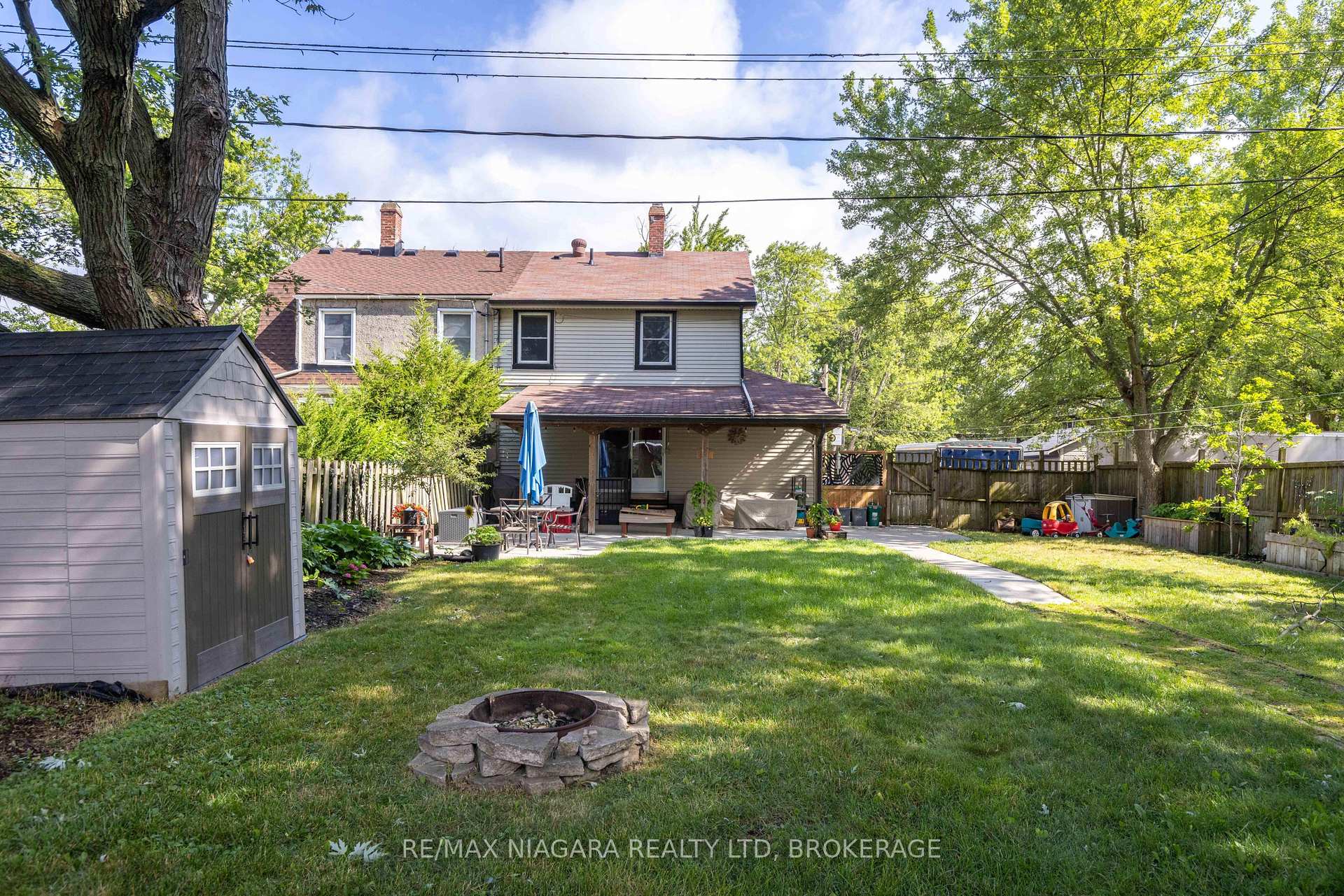 Photo 22 of 93 First Street, Welland, Lincoln/Crowland — HOMEH