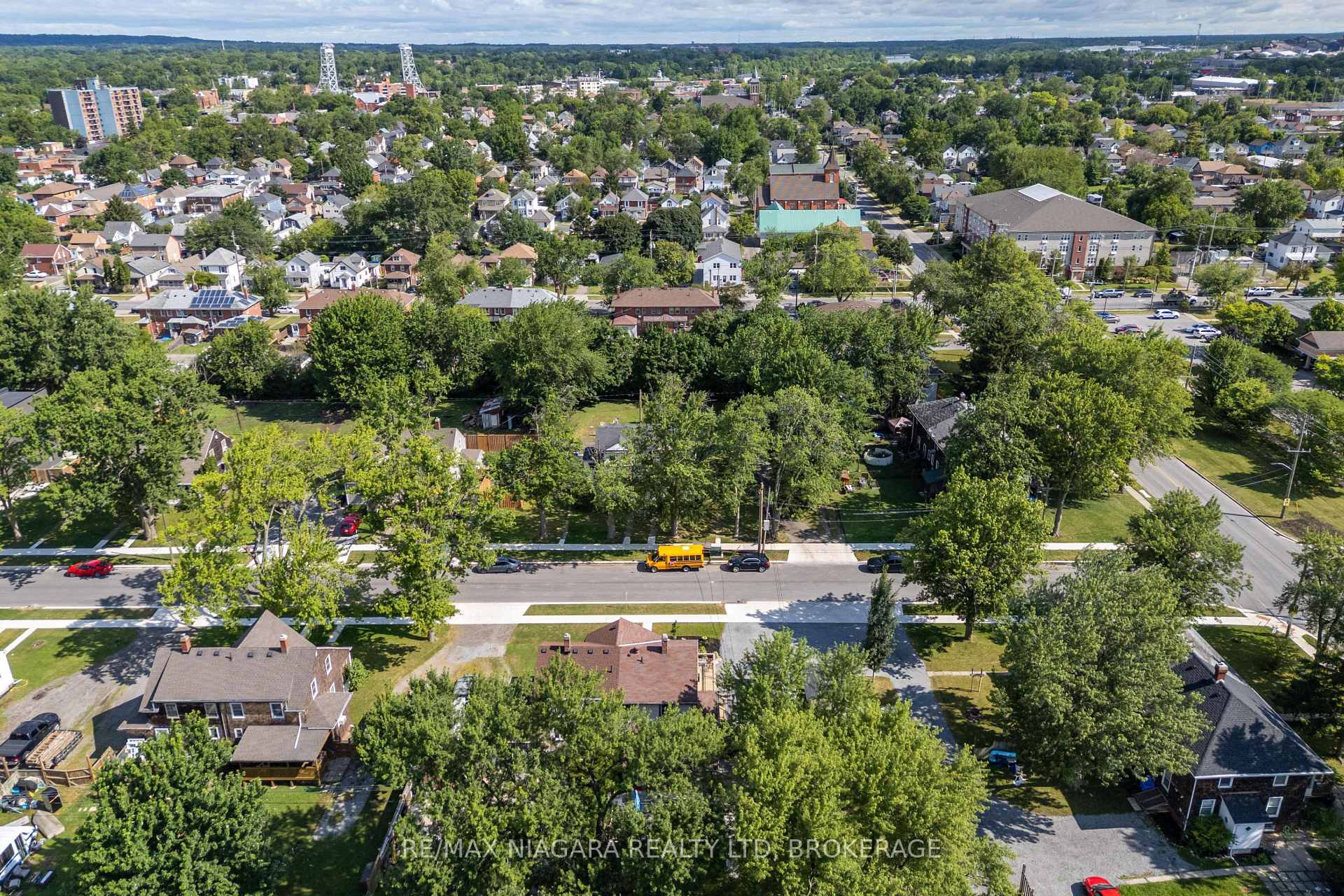 Photo 29 of 93 First Street, Welland, Lincoln/Crowland — HOMEH
