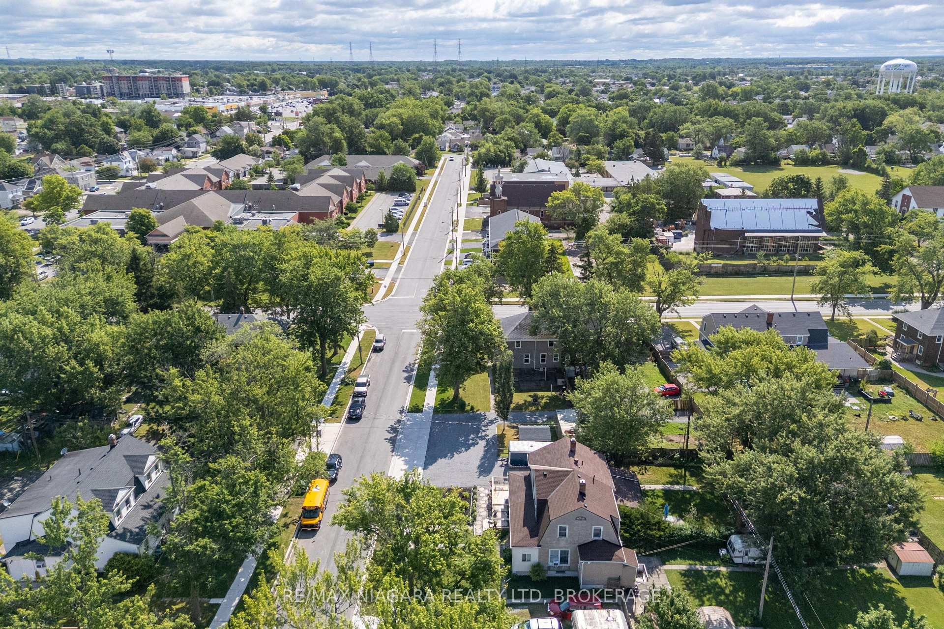 Photo 30 of 93 First Street, Welland, Lincoln/Crowland — HOMEH