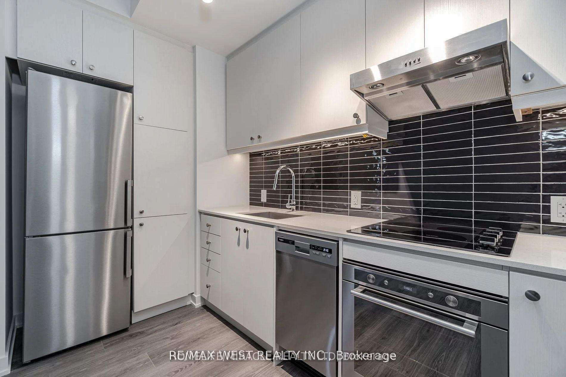 Photo 7 of Unit 401, 9 Tecumseth Street, Toronto, Niagara — HOMEH