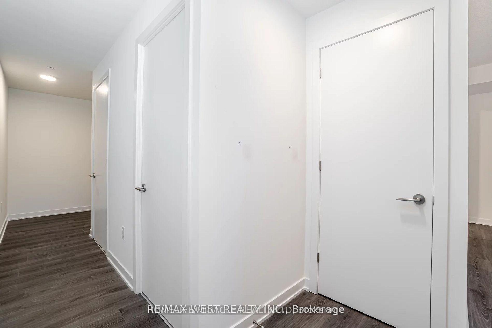 Photo 18 of Unit 401, 9 Tecumseth Street, Toronto, Niagara — HOMEH