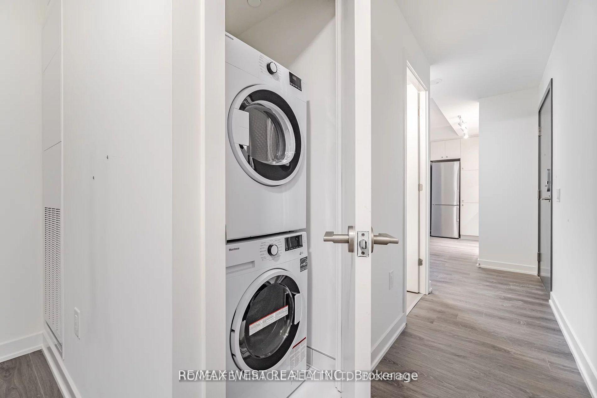 Photo 24 of Unit 401, 9 Tecumseth Street, Toronto, Niagara — HOMEH