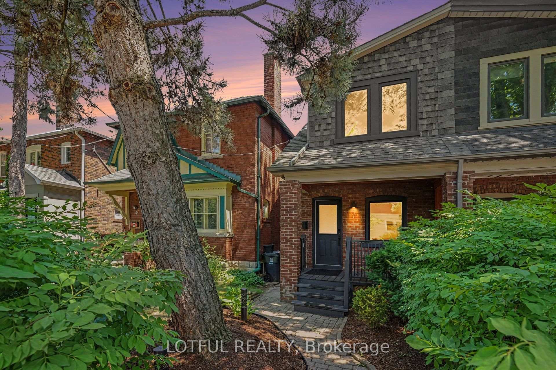 Photo 1 of 3 Martin Road, Toronto, Mount Pleasant East — HOMEH