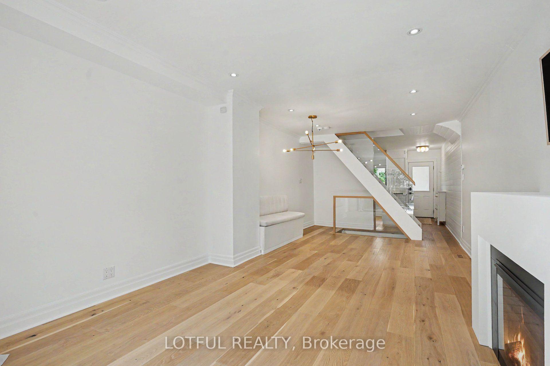 Photo 10 of 3 Martin Road, Toronto, Mount Pleasant East — HOMEH