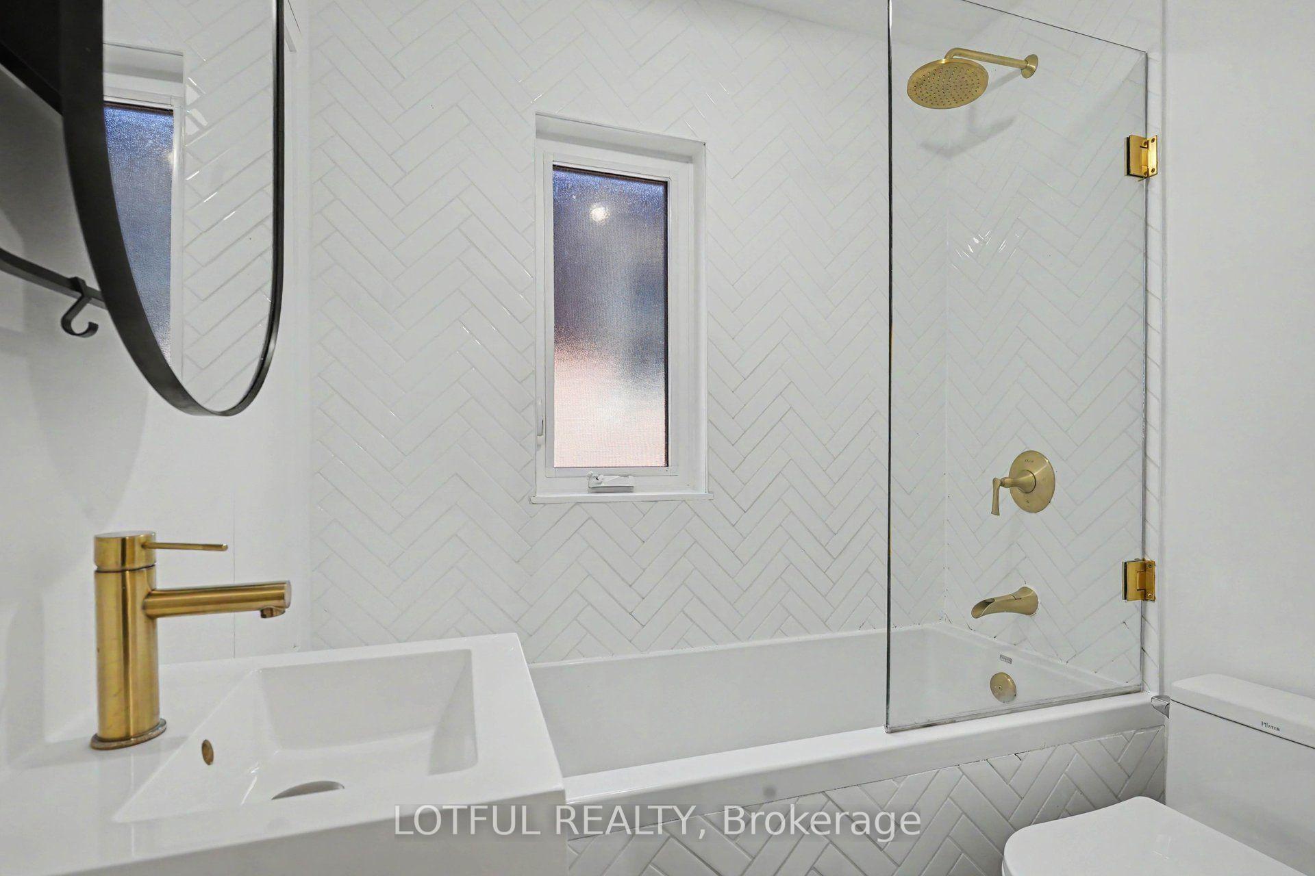 Photo 15 of 3 Martin Road, Toronto, Mount Pleasant East — HOMEH