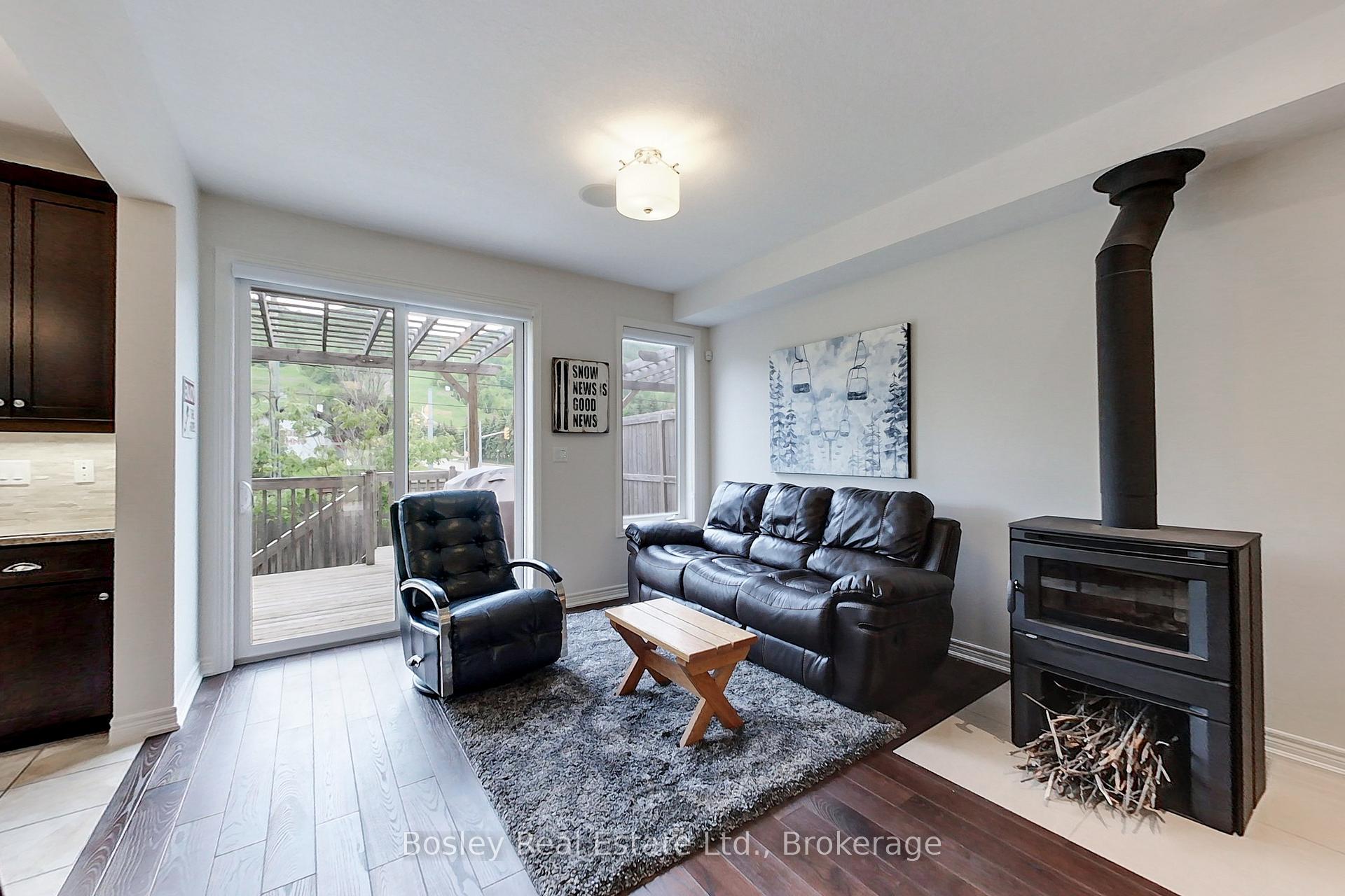 Photo 11 of 104 Delphi Lane, Blue Mountains — HOMEH