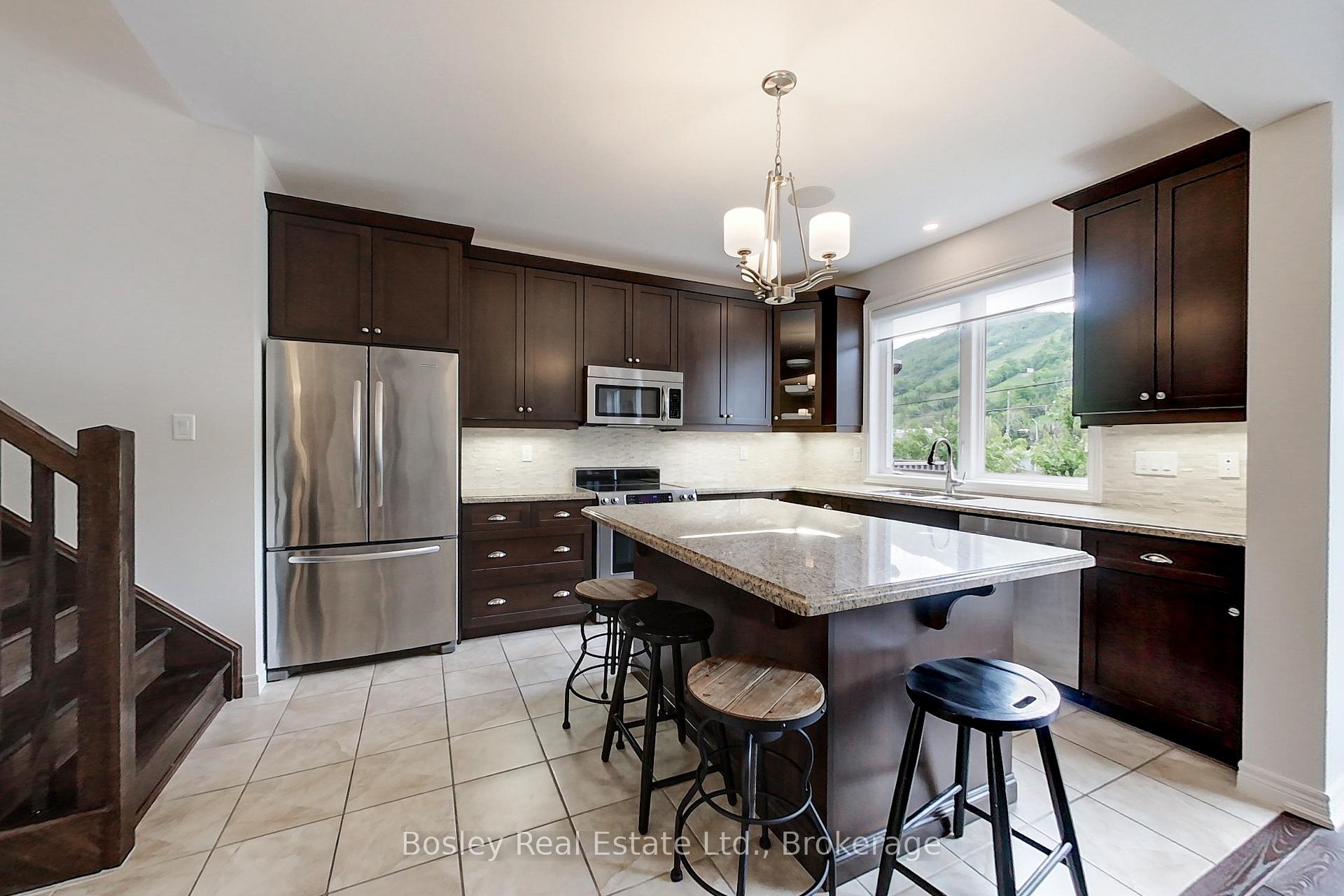 Photo 12 of 104 Delphi Lane, Blue Mountains — HOMEH