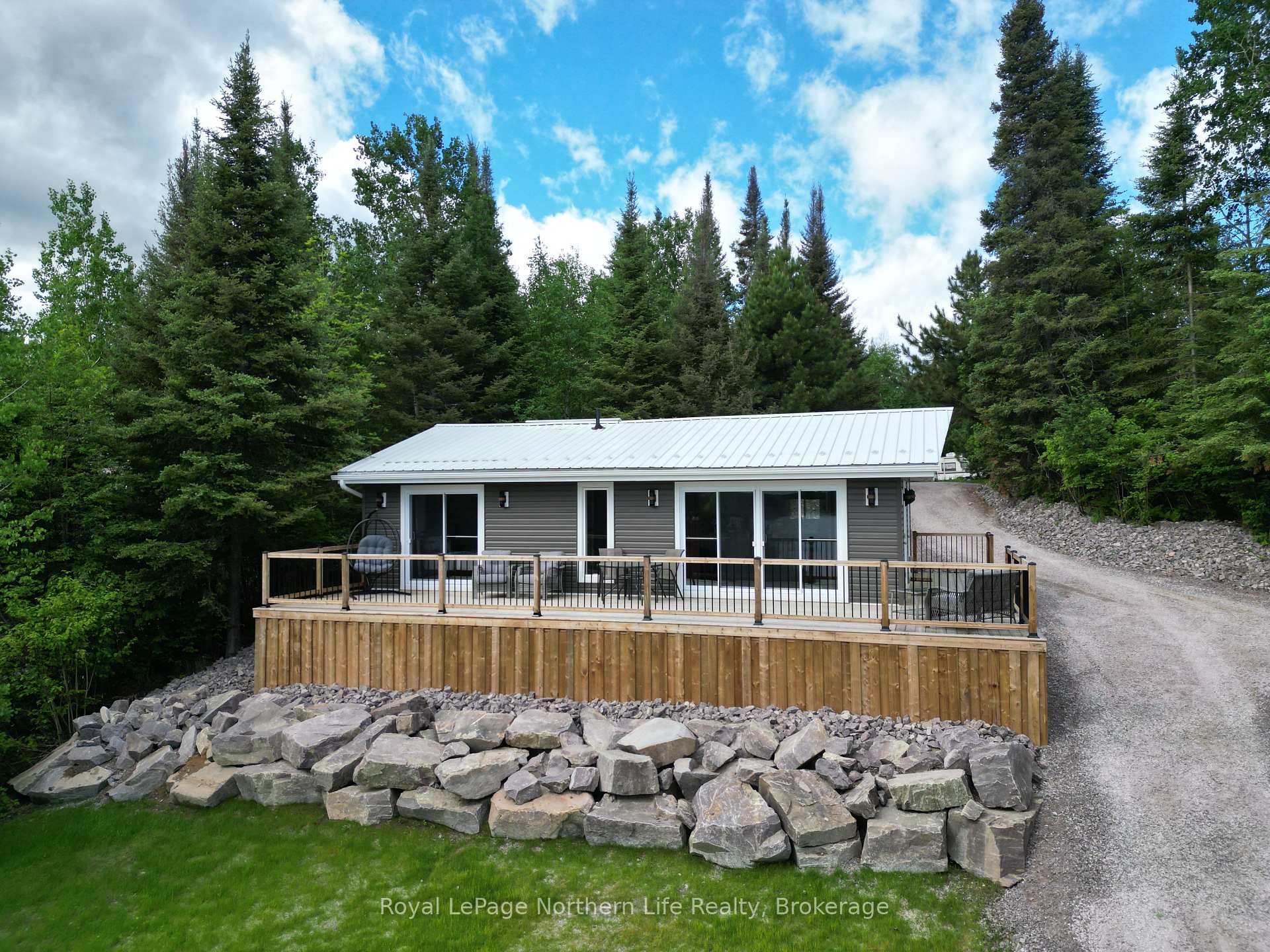Photo 2 of 93 Ontario Street, Timiskaming, TIM - Outside - Rural — HOMEH
