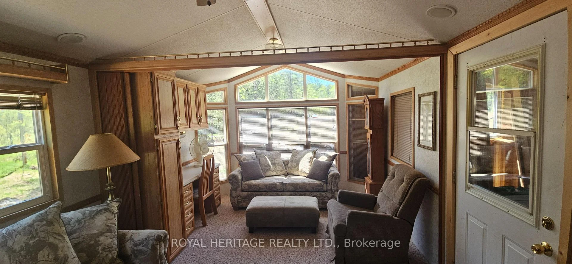 Photo 9 of 1061 Gull Lake Road, Frontenac, Frontenac North — HOMEH