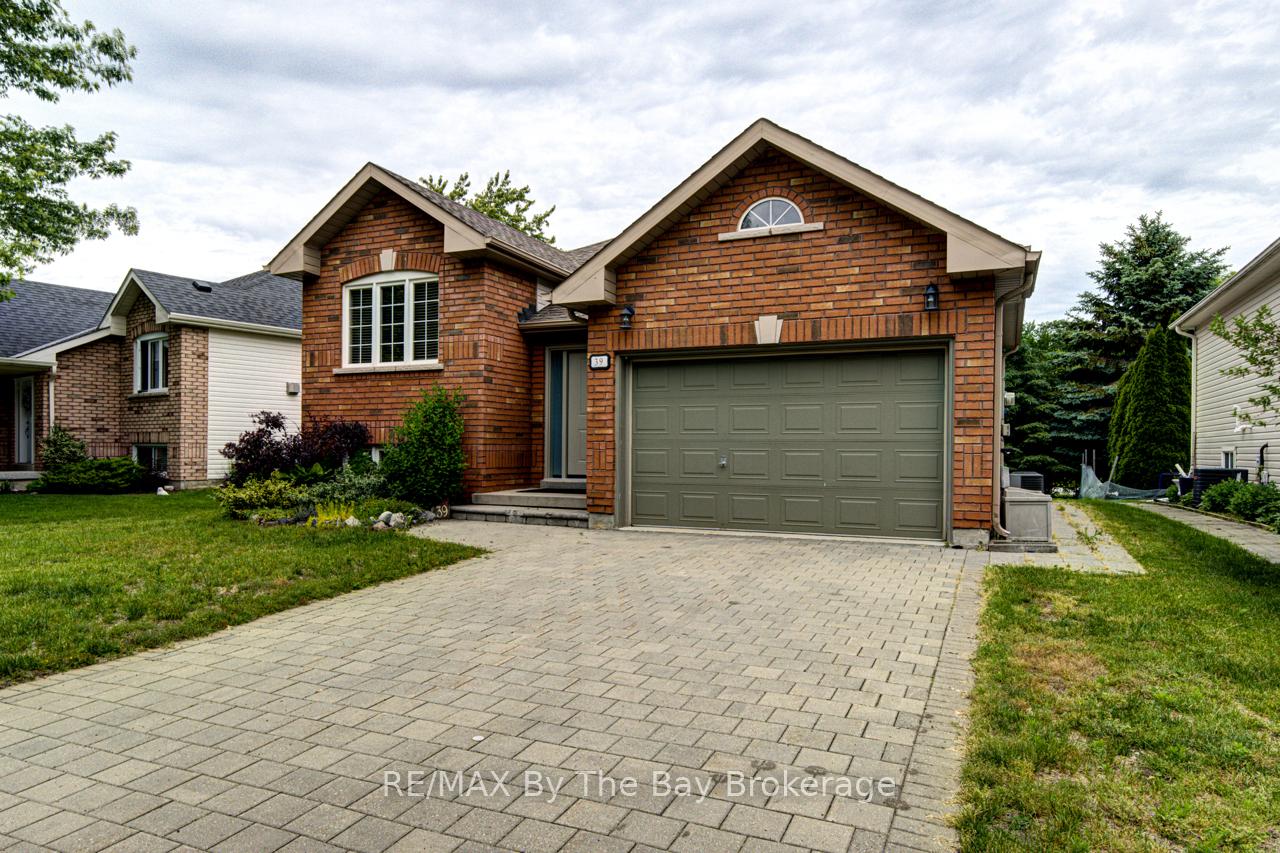 Photo 30 of 39 Rose Valley Way, Wasaga Beach — HOMEH
