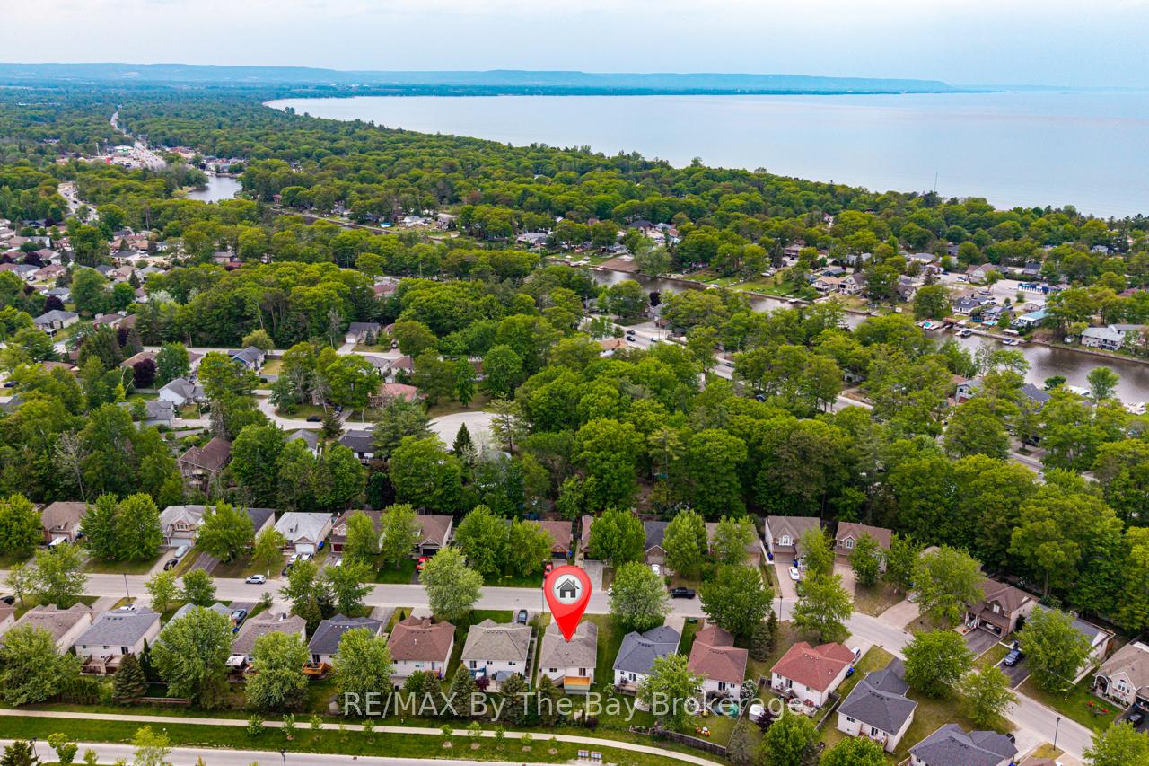 Photo 32 of 39 Rose Valley Way, Wasaga Beach — HOMEH