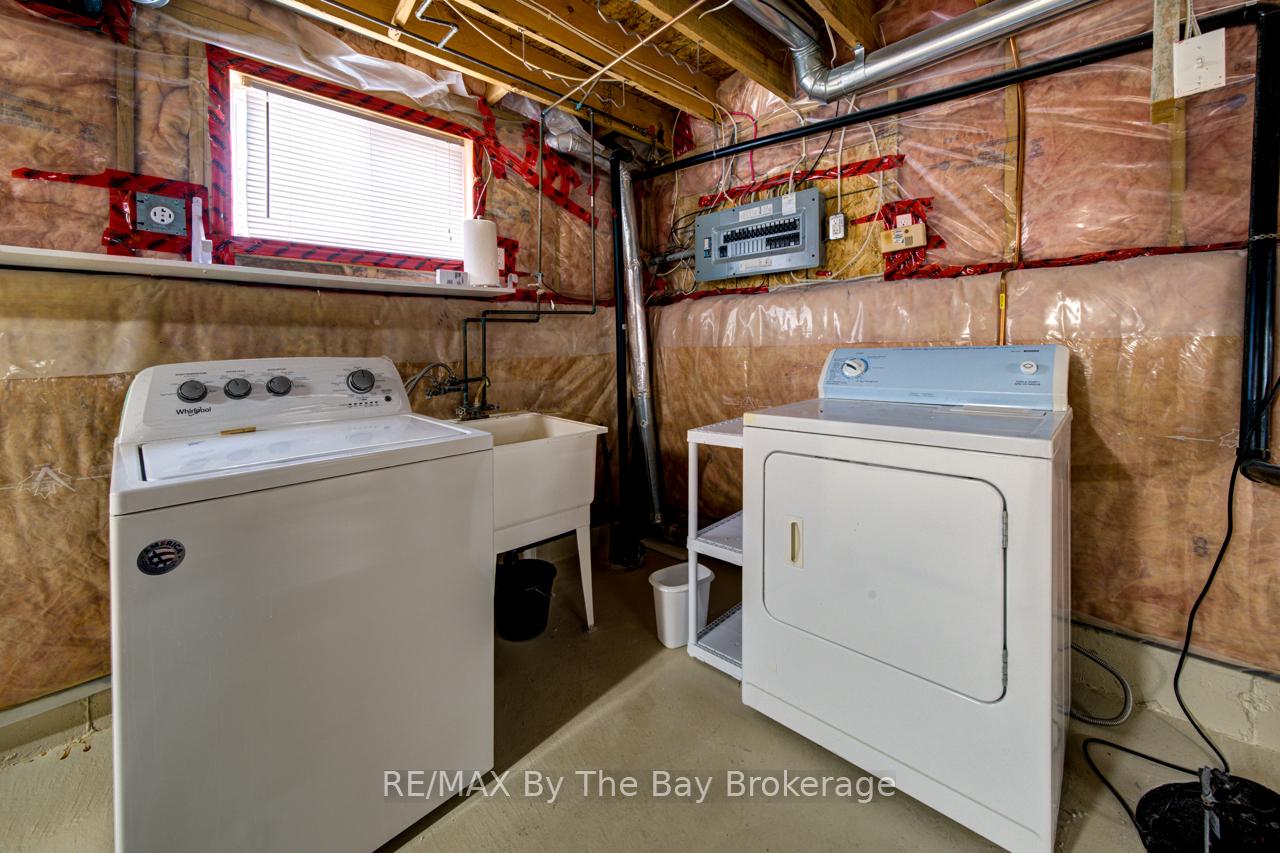 Photo 38 of 39 Rose Valley Way, Wasaga Beach — HOMEH