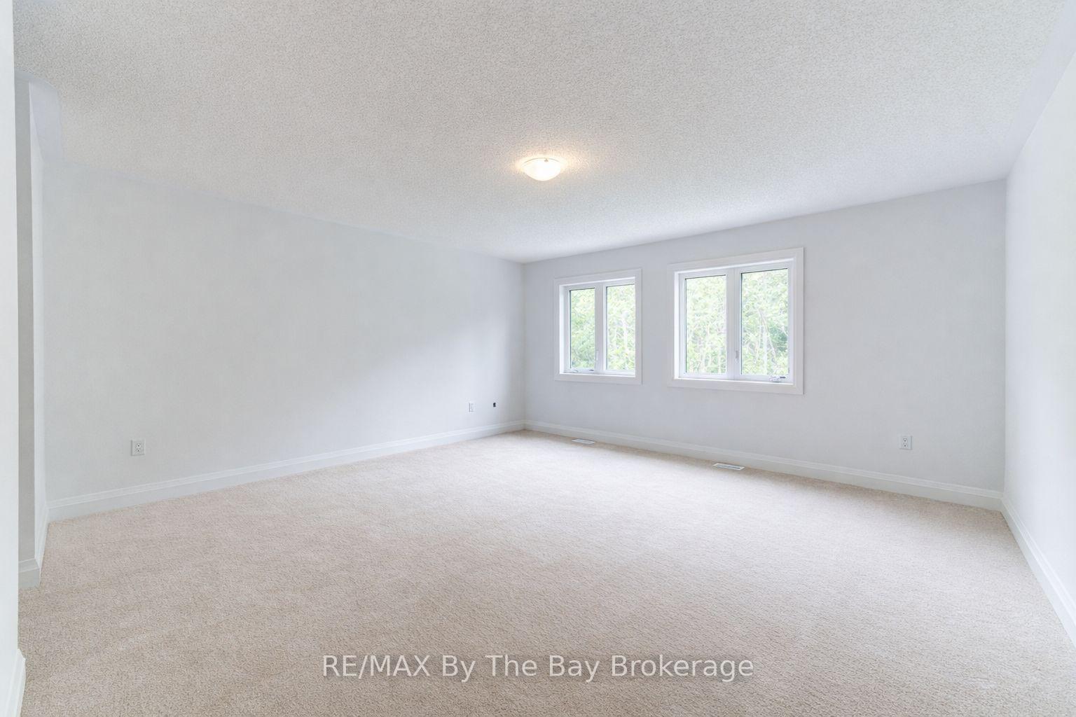 Photo 15 of 26 Amber Drive, Wasaga Beach — HOMEH