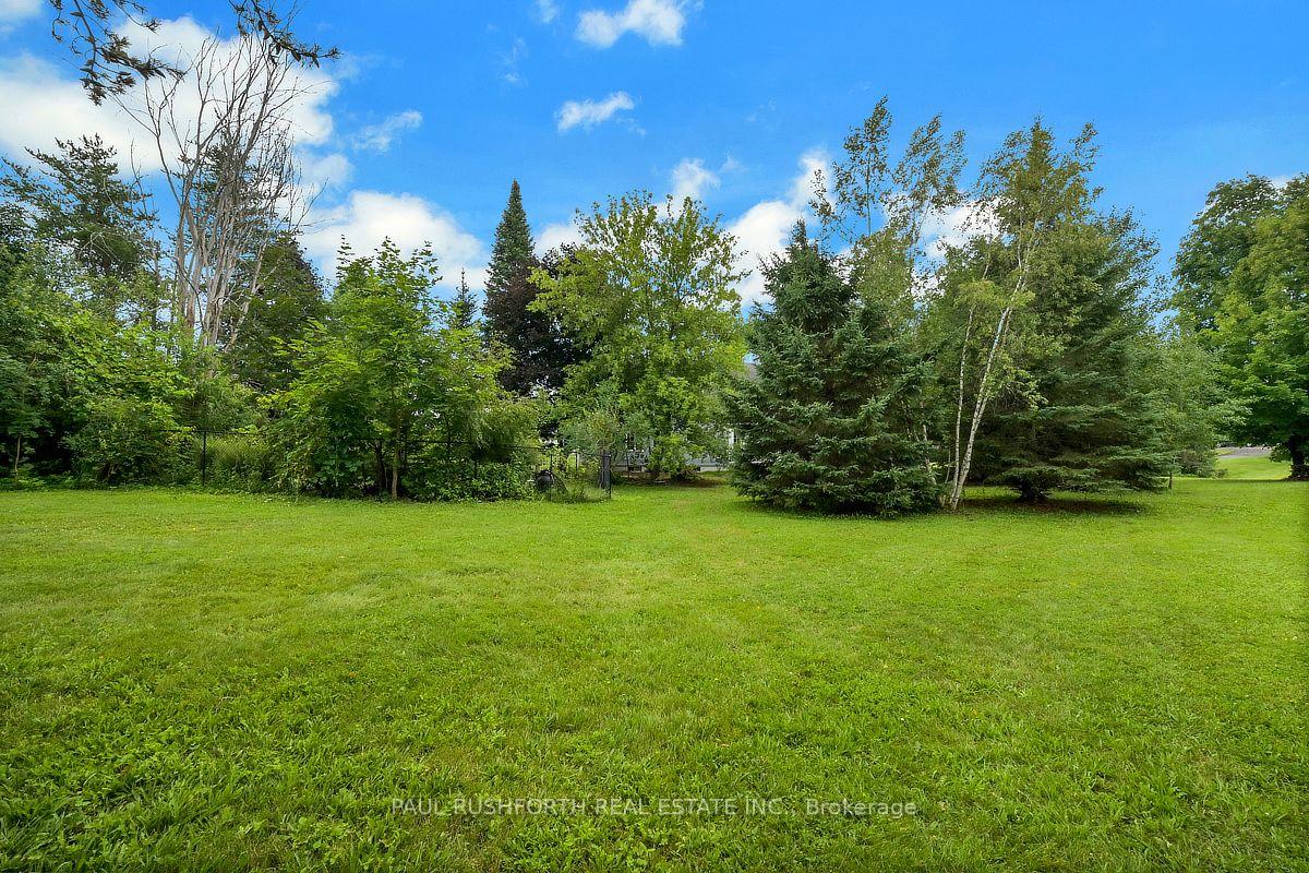Photo 32 of 1545 Lough Drive, Ottawa, Cumberland Estates — HOMEH