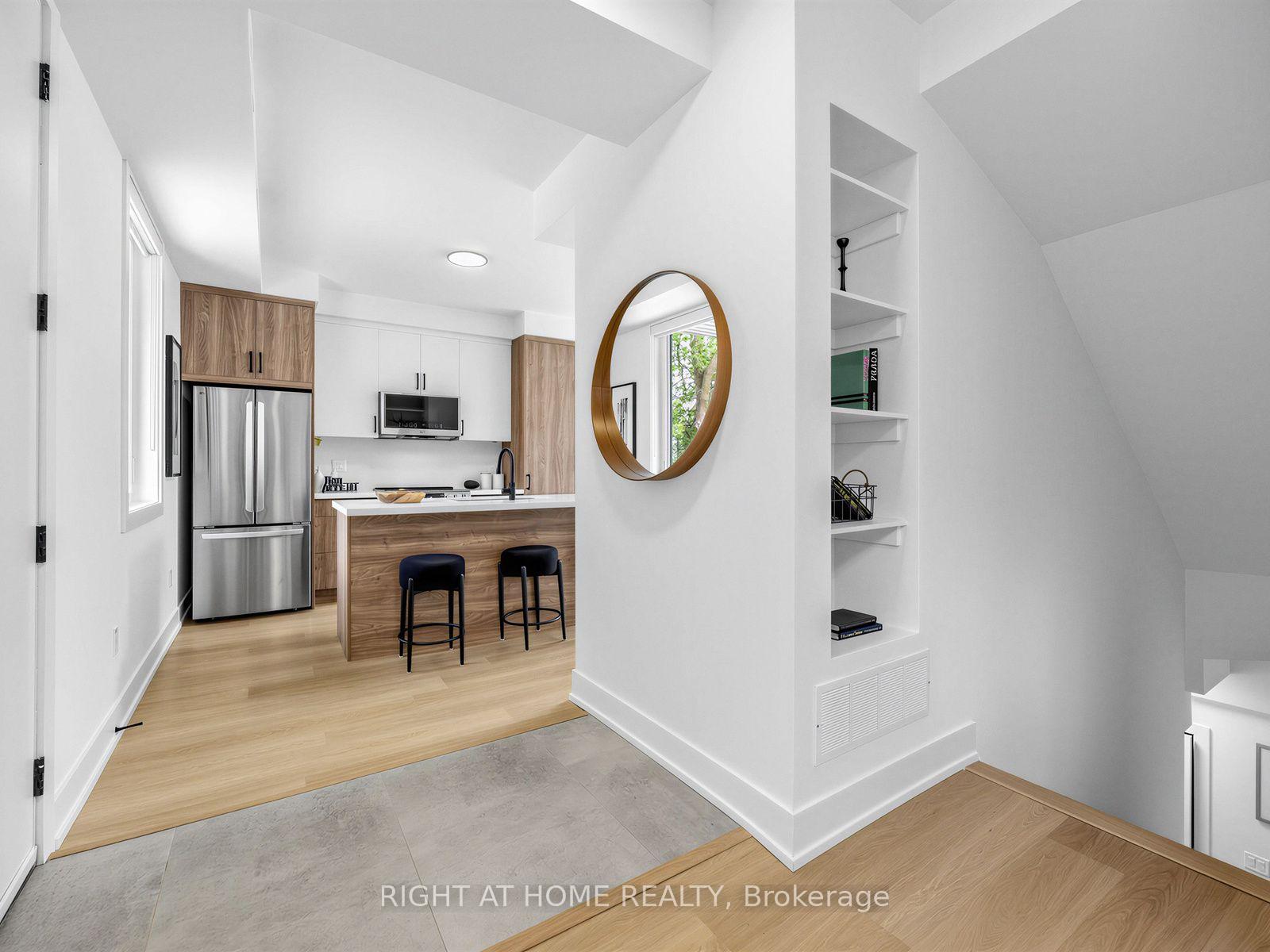 Photo 9 of Unit Unit C, 1416 Islington Avenue, Etobicoke, Princess-Rosethorn — HOMEH