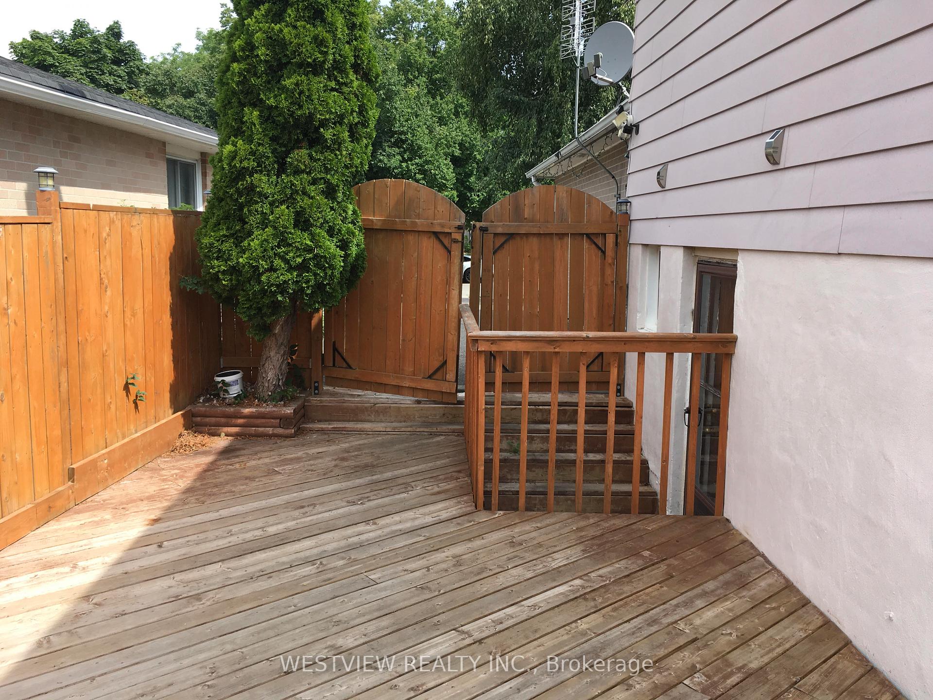 Photo 2 of 19 Coxworth Crescent, Scarborough, Malvern — HOMEH