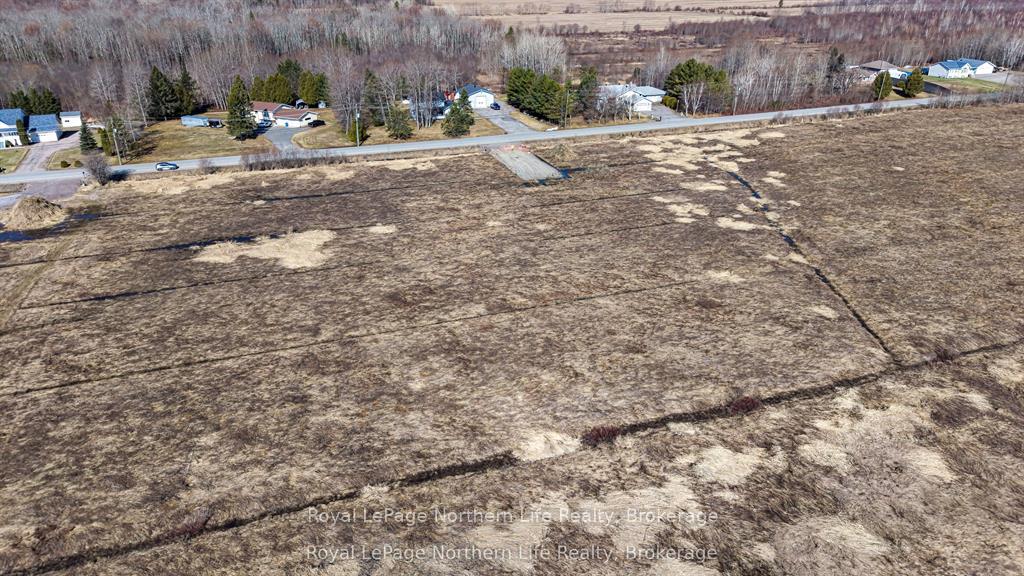Photo 4 of 734 Nipissing Street, West Nipissing, Sturgeon Falls — HOMEH