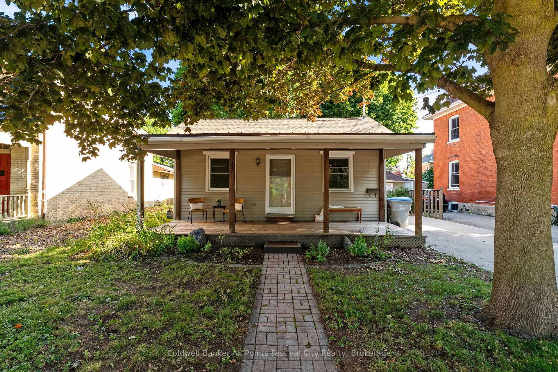Photo 1 of 33 Bruce Street E, Goderich, Goderich (Town) — HOMEH