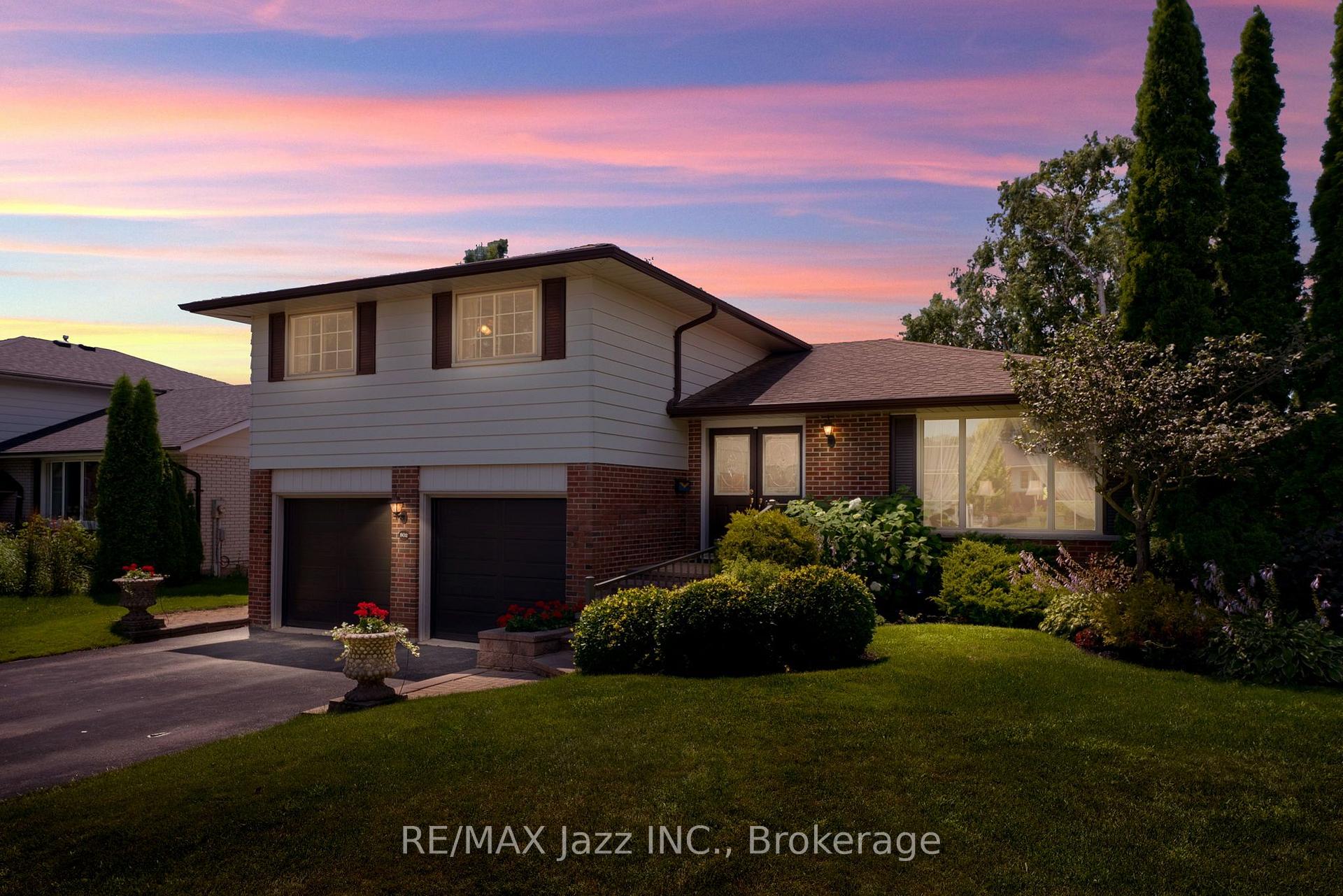 Photo 1 of 802 Ferndale Street, Oshawa, Northglen — HOMEH