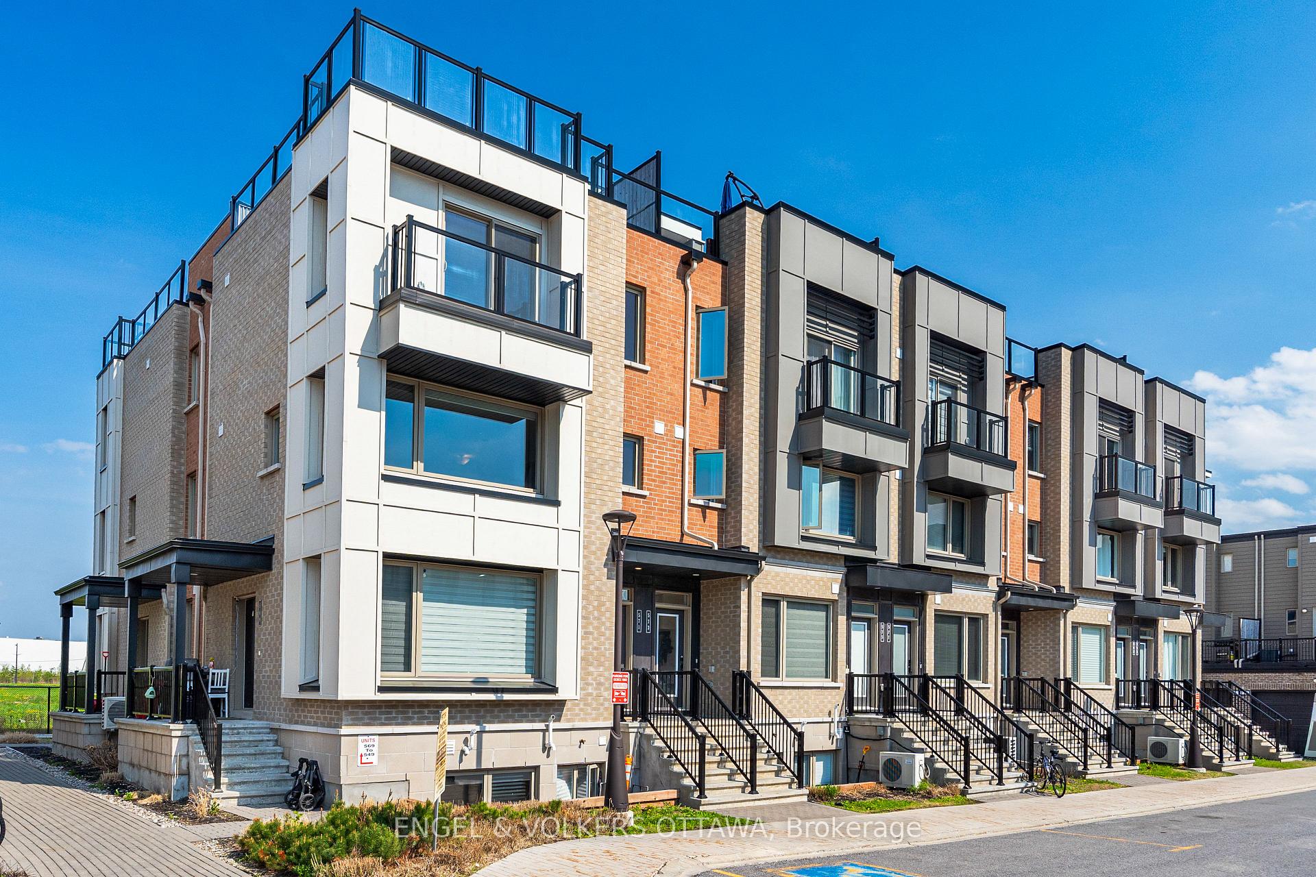 Photo 2 of 571 Ozawa Private, Ottawa, CFB Rockcliffe and Area — HOMEH