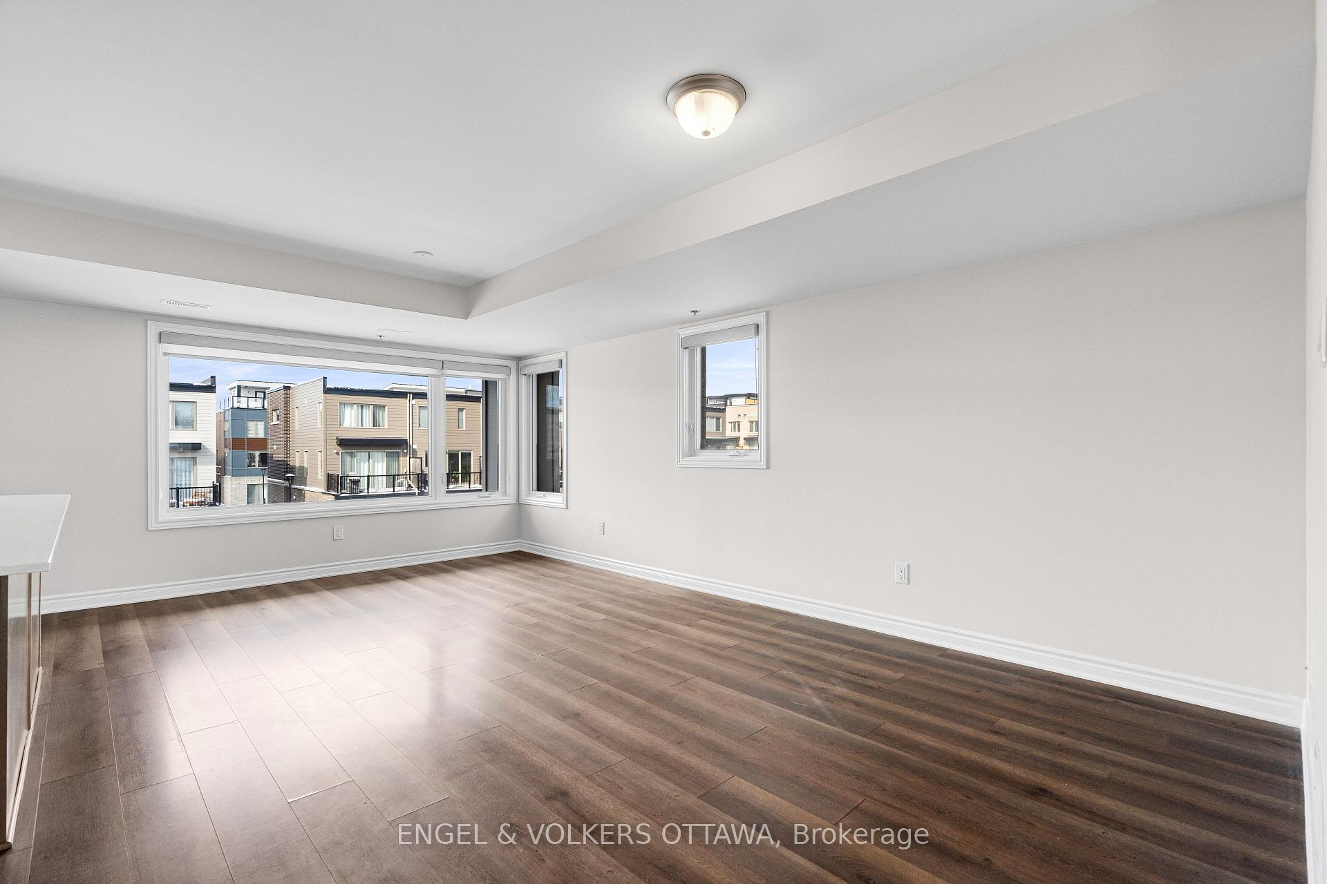 Photo 6 of 571 Ozawa Private, Ottawa, CFB Rockcliffe and Area — HOMEH
