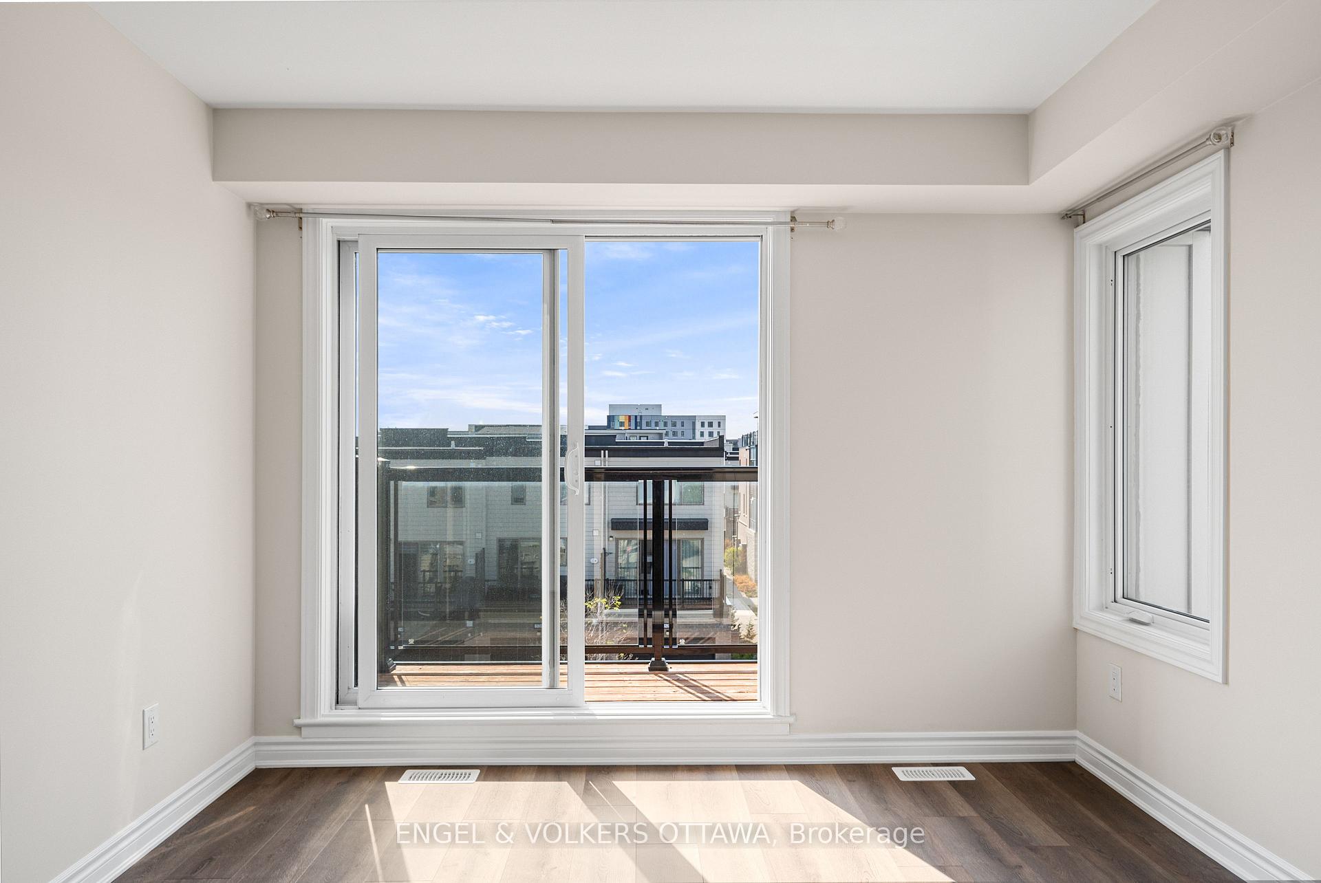 Photo 22 of 571 Ozawa Private, Ottawa, CFB Rockcliffe and Area — HOMEH