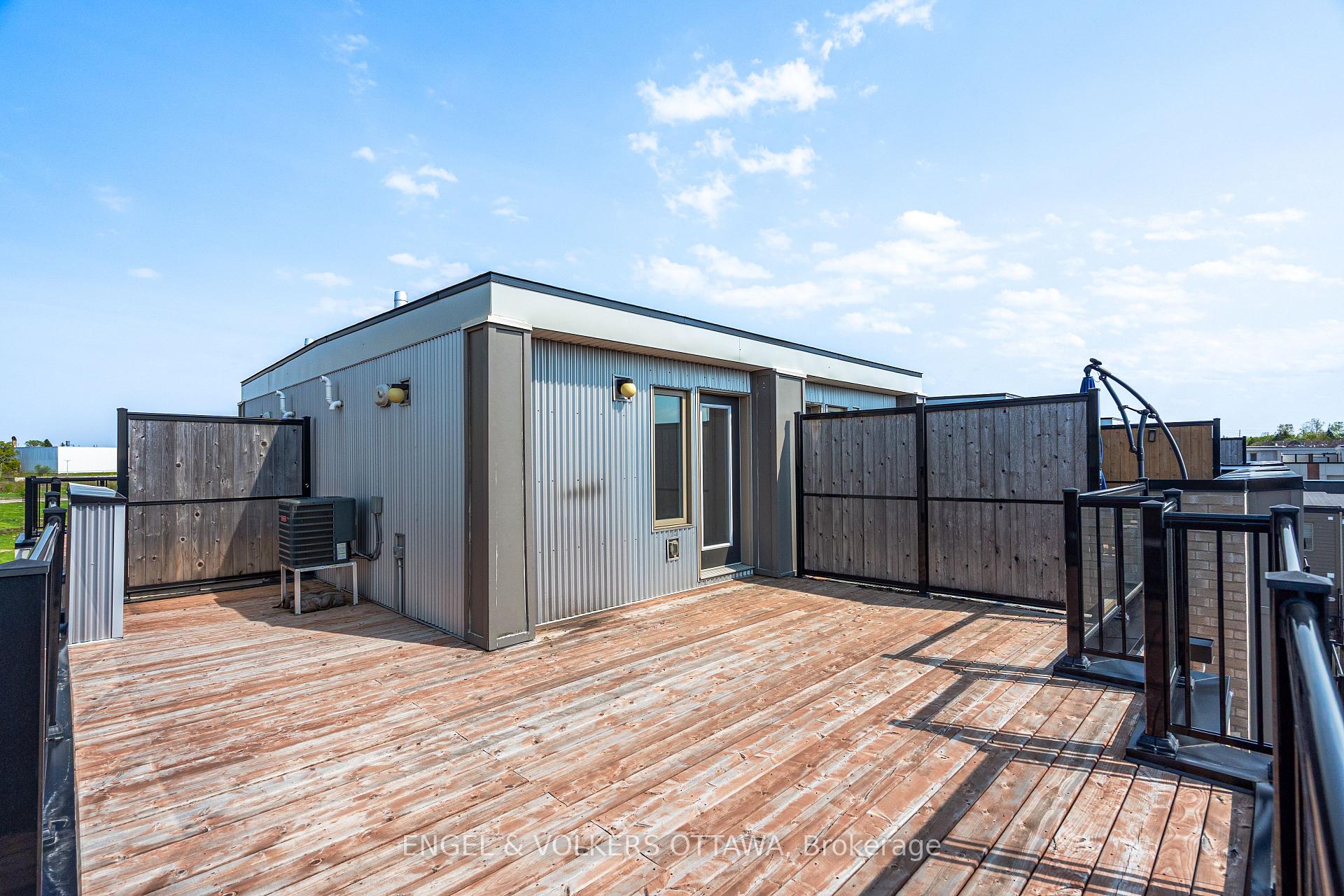 Photo 37 of 571 Ozawa Private, Ottawa, CFB Rockcliffe and Area — HOMEH