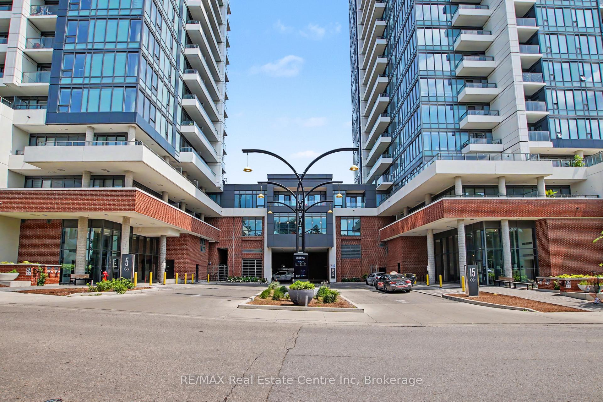 Photo 3 of Unit 2214, 15 Wellington Street, Kitchener, Cherry Hill — HOMEH