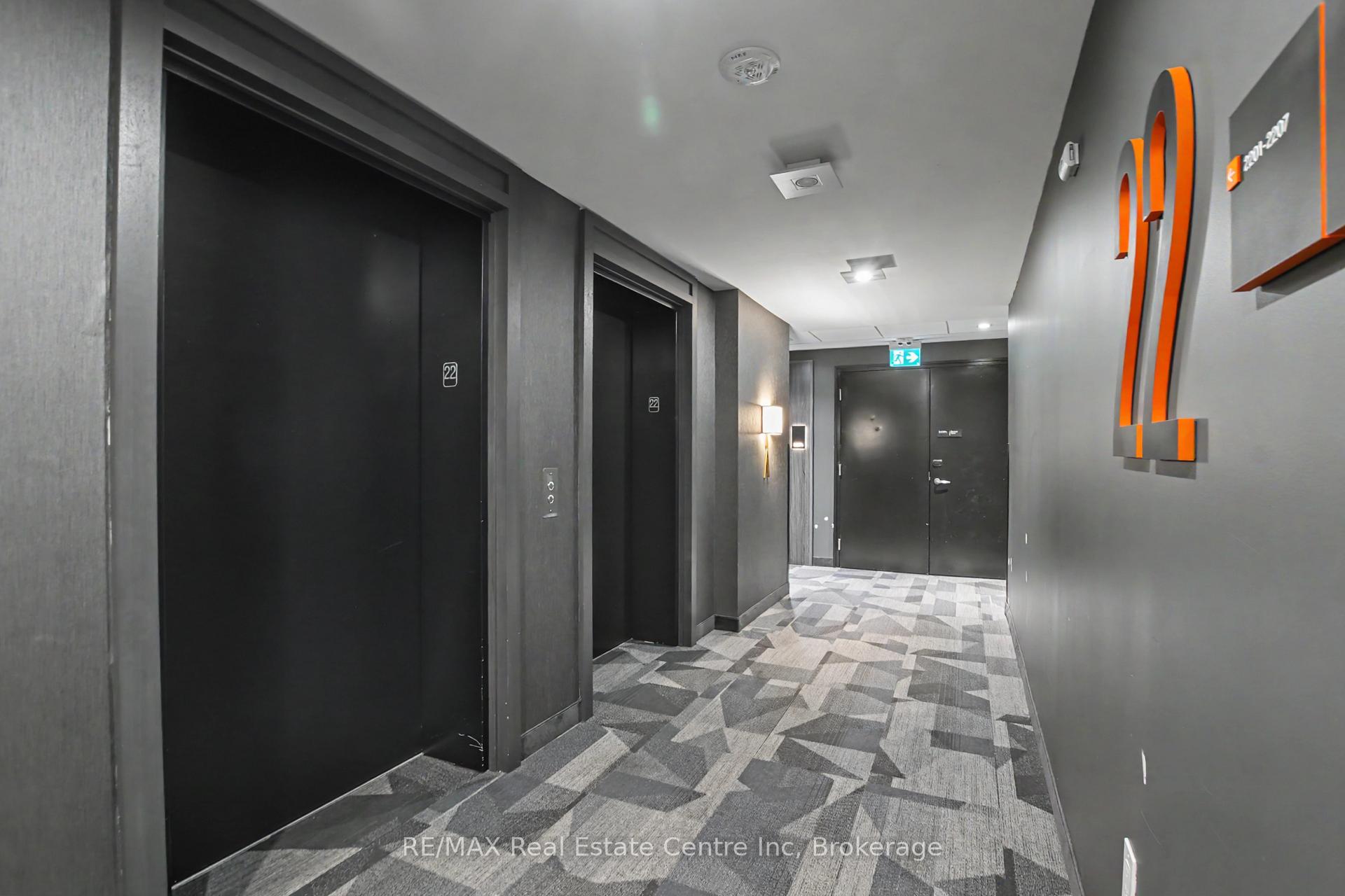Photo 10 of Unit 2214, 15 Wellington Street, Kitchener, Cherry Hill — HOMEH