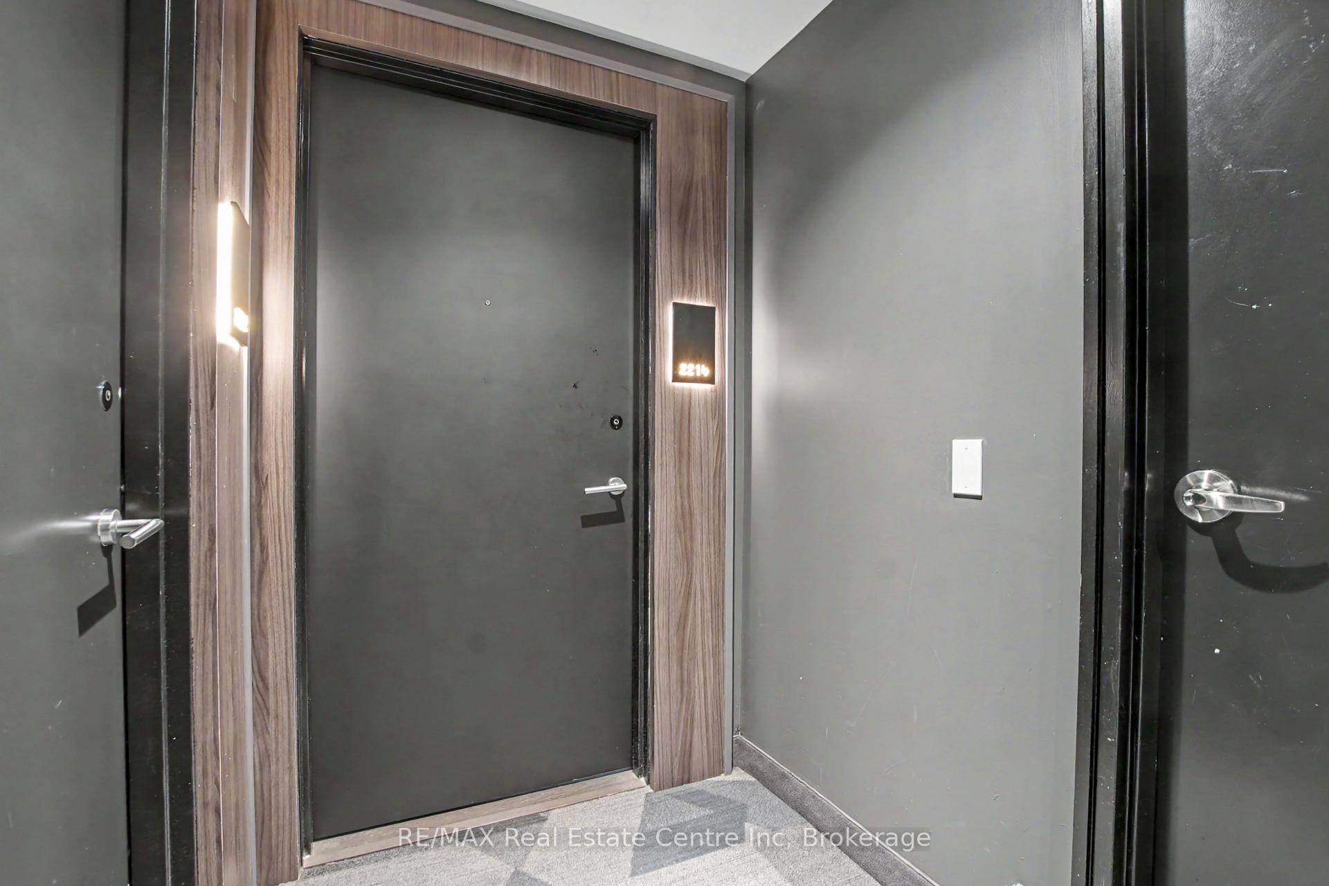 Photo 12 of Unit 2214, 15 Wellington Street, Kitchener, Cherry Hill — HOMEH