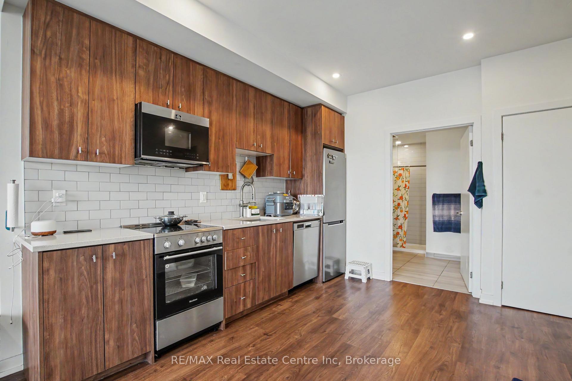 Photo 16 of Unit 2214, 15 Wellington Street, Kitchener, Cherry Hill — HOMEH
