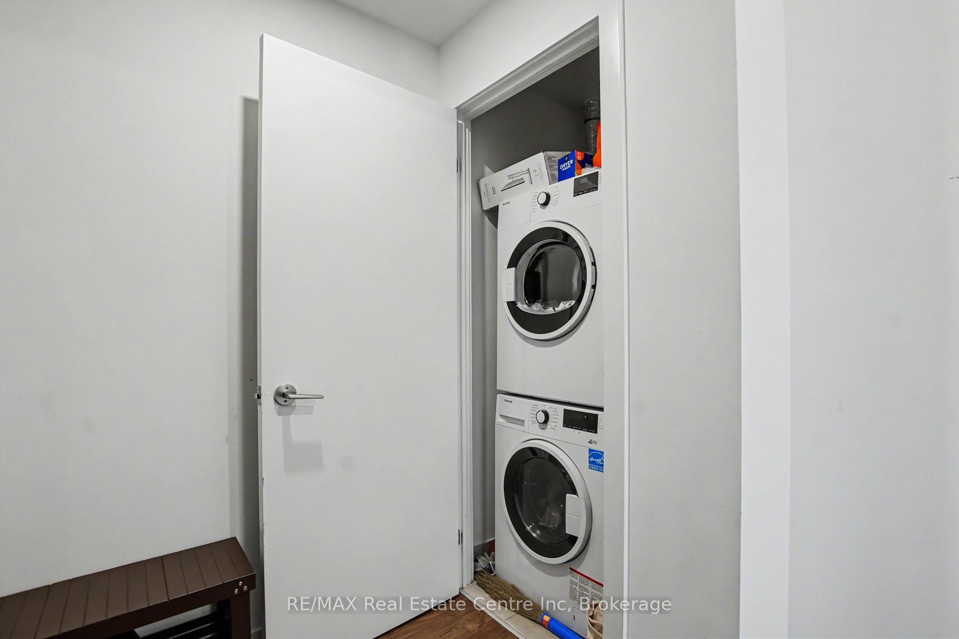 Photo 22 of Unit 2214, 15 Wellington Street, Kitchener, Cherry Hill — HOMEH