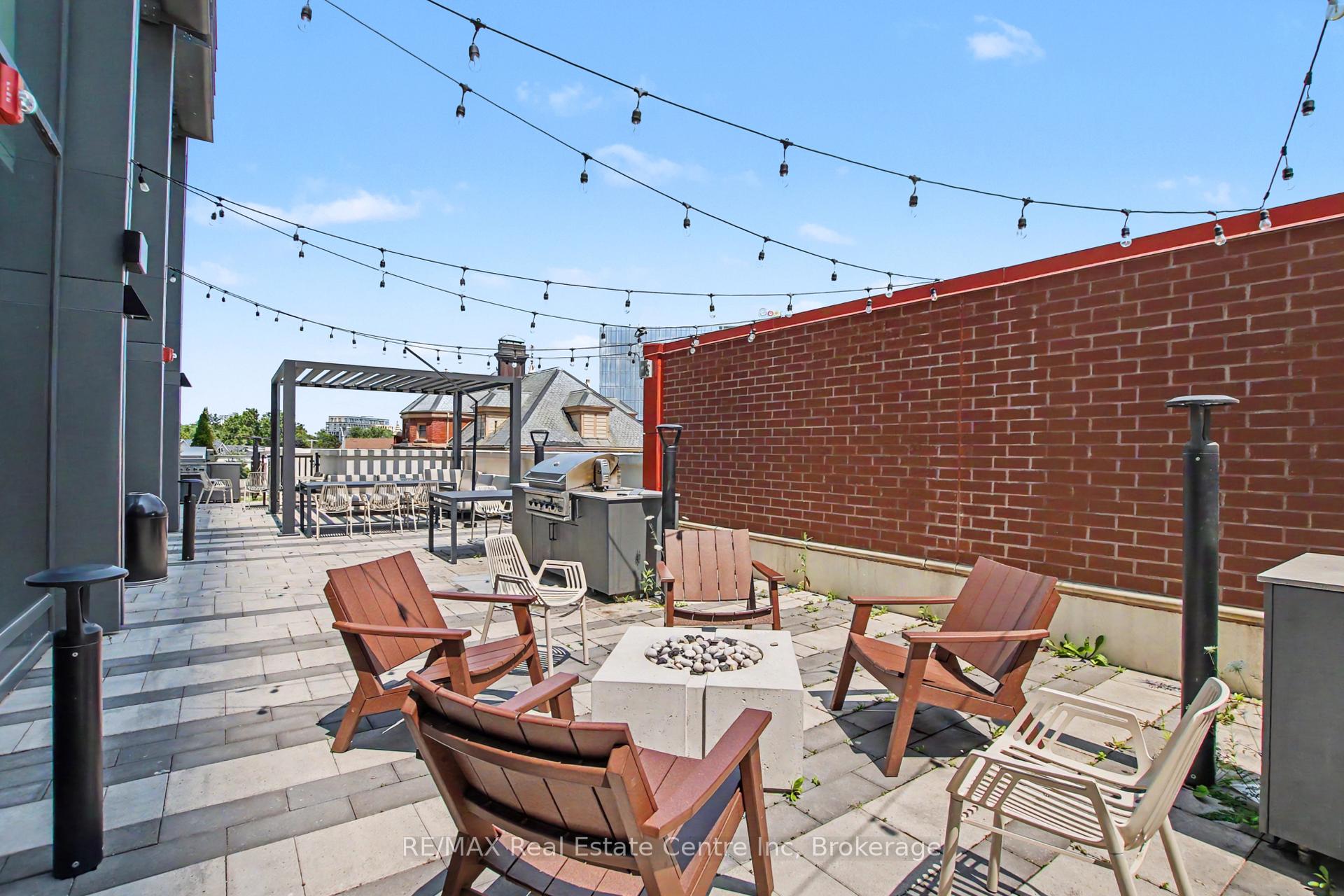 Photo 33 of Unit 2214, 15 Wellington Street, Kitchener, Cherry Hill — HOMEH