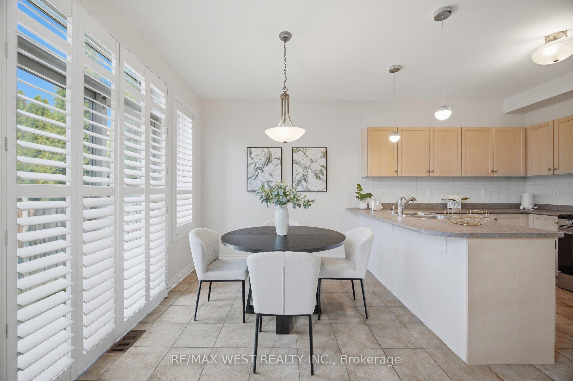 Photo 10 of 12 Mira Vista Place, Vaughan, Sonoma Heights — HOMEH