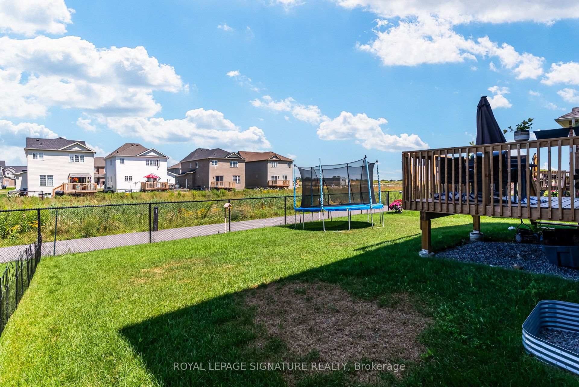 Photo 29 of 252 Springfield Crescent, Clearview, Stayner — HOMEH
