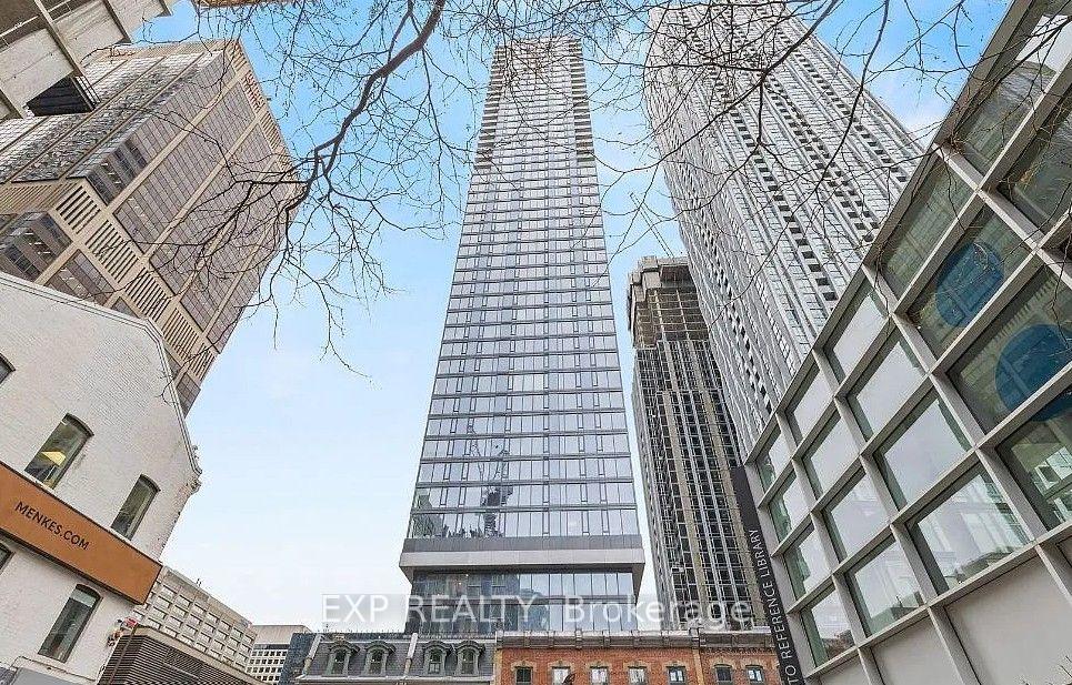 Photo 2 of Unit 3707, 8 Cumberland Street, Toronto, The Annex — HOMEH