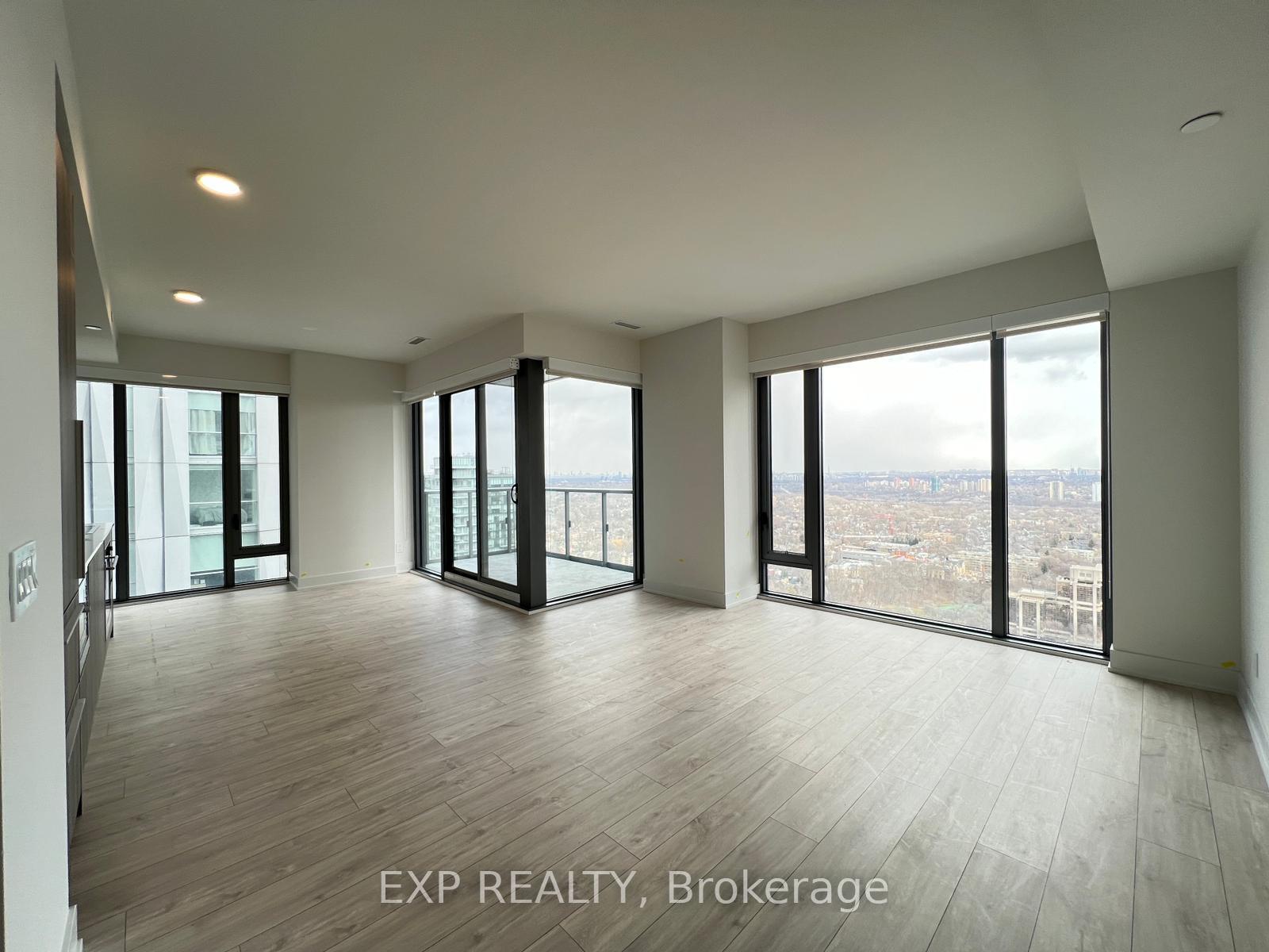 Photo 4 of Unit 3707, 8 Cumberland Street, Toronto, The Annex — HOMEH