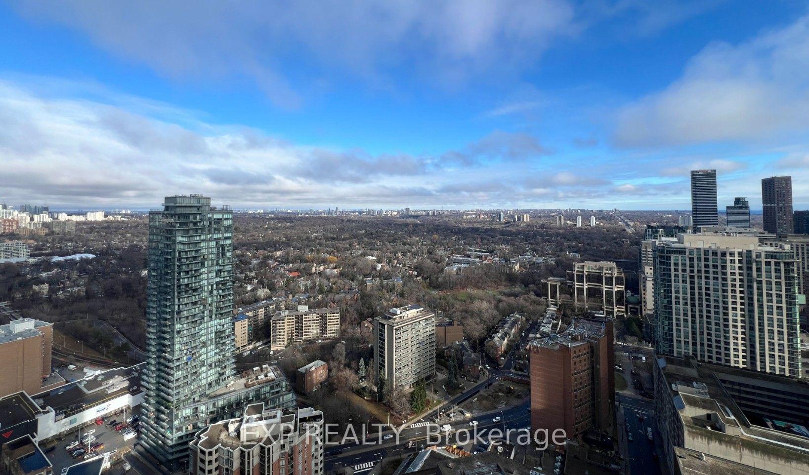 Photo 7 of Unit 3707, 8 Cumberland Street, Toronto, The Annex — HOMEH