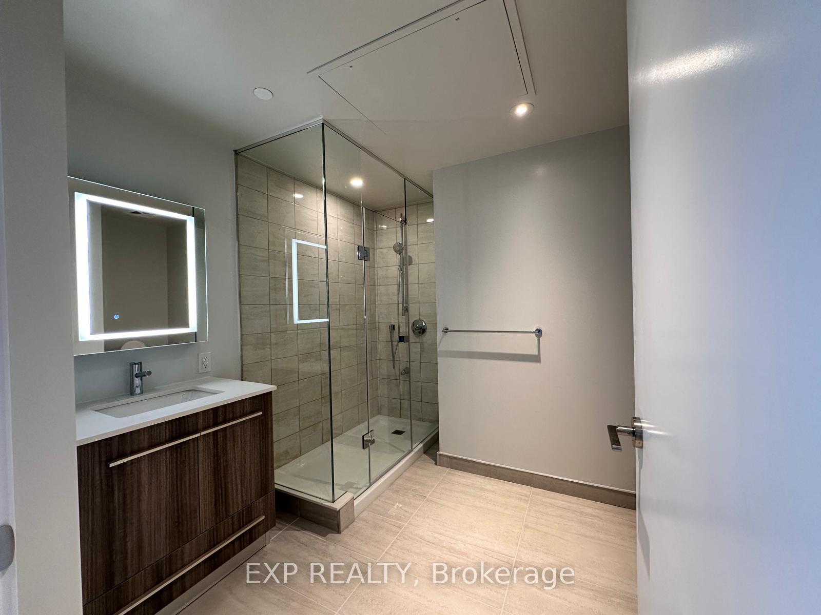 Photo 8 of Unit 3707, 8 Cumberland Street, Toronto, The Annex — HOMEH