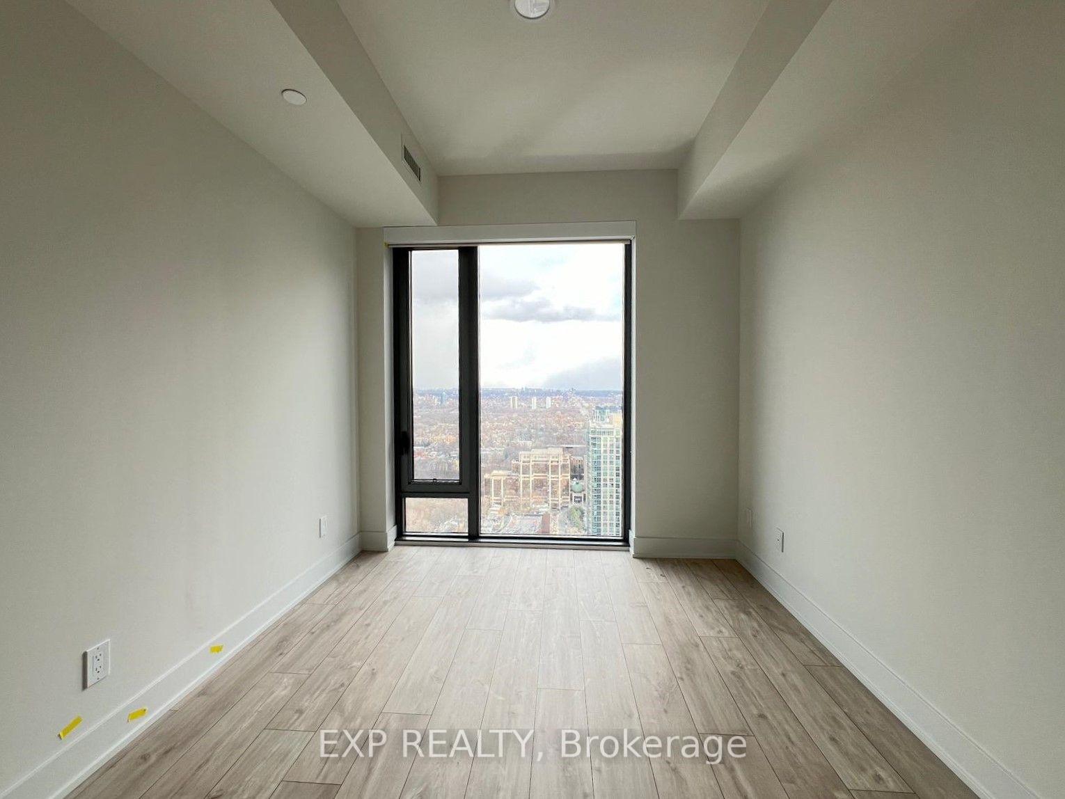 Photo 9 of Unit 3707, 8 Cumberland Street, Toronto, The Annex — HOMEH