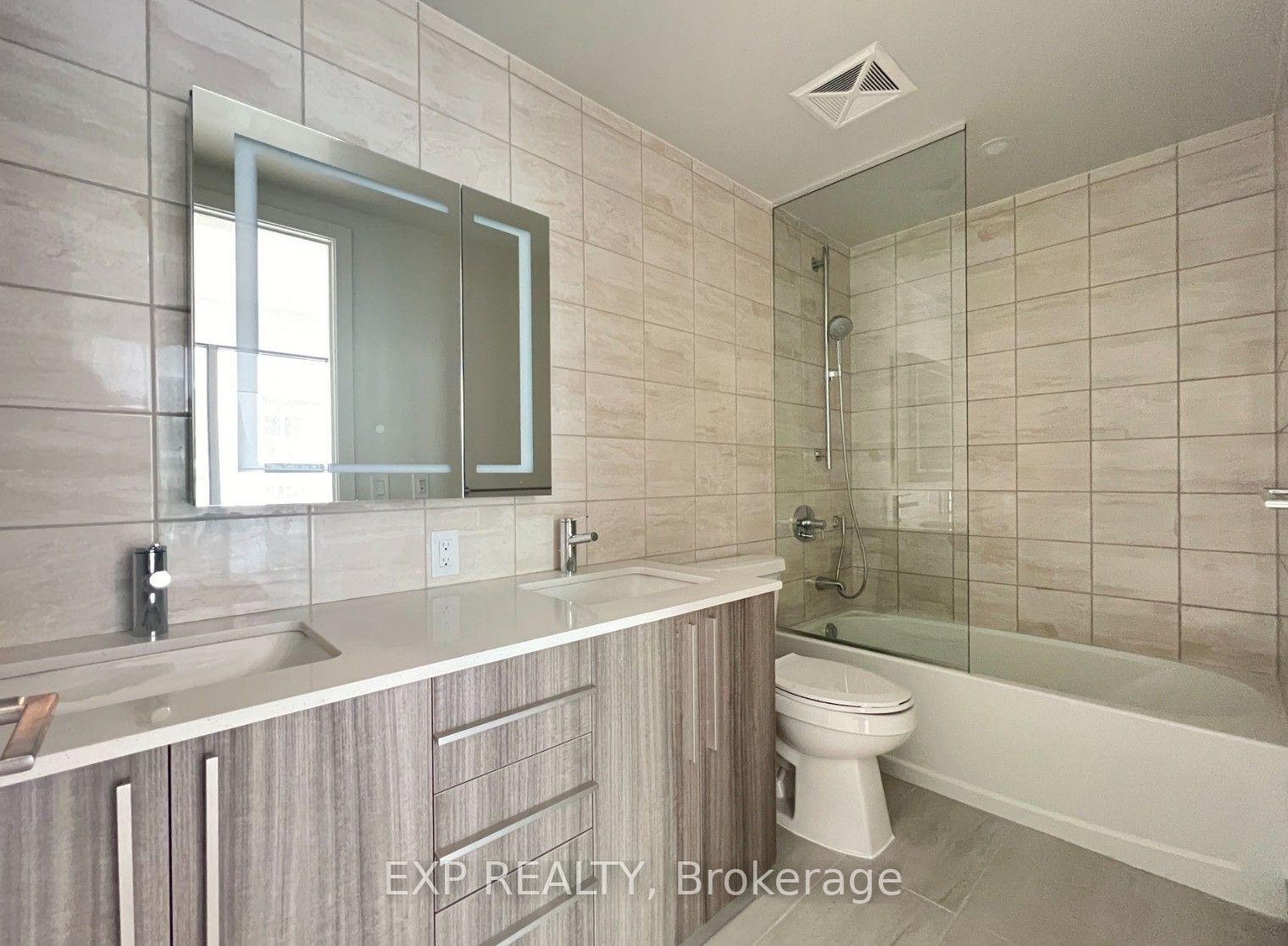 Photo 13 of Unit 3707, 8 Cumberland Street, Toronto, The Annex — HOMEH