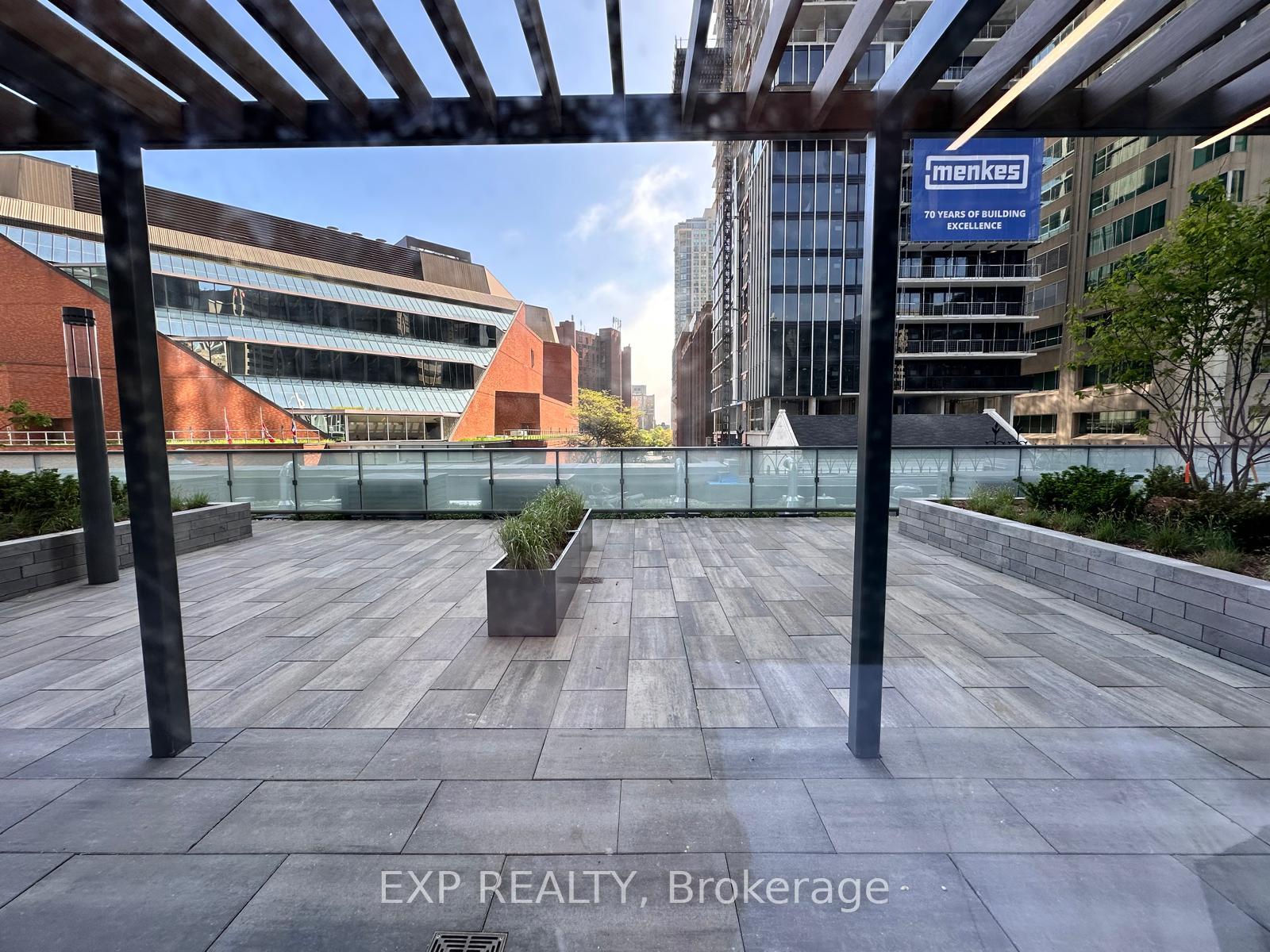 Photo 16 of Unit 3707, 8 Cumberland Street, Toronto, The Annex — HOMEH