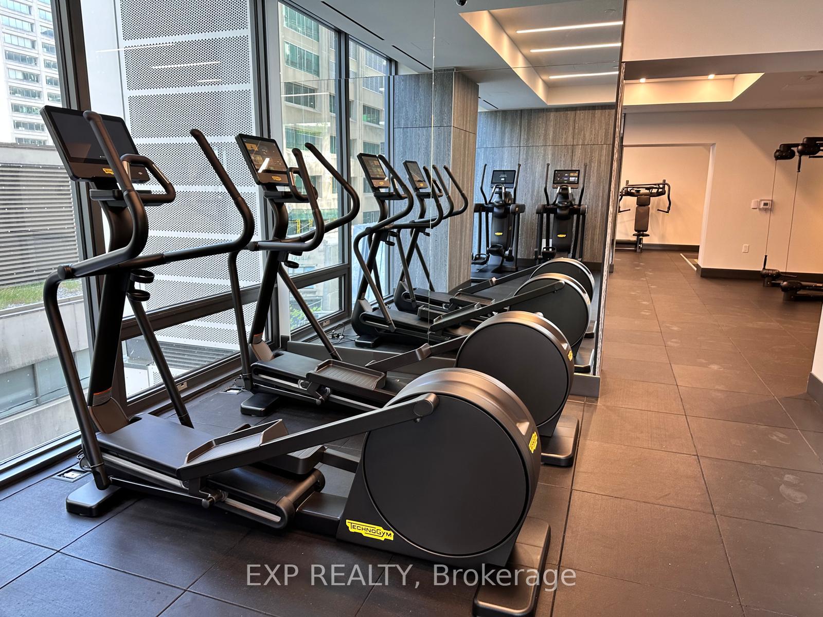 Photo 18 of Unit 3707, 8 Cumberland Street, Toronto, The Annex — HOMEH